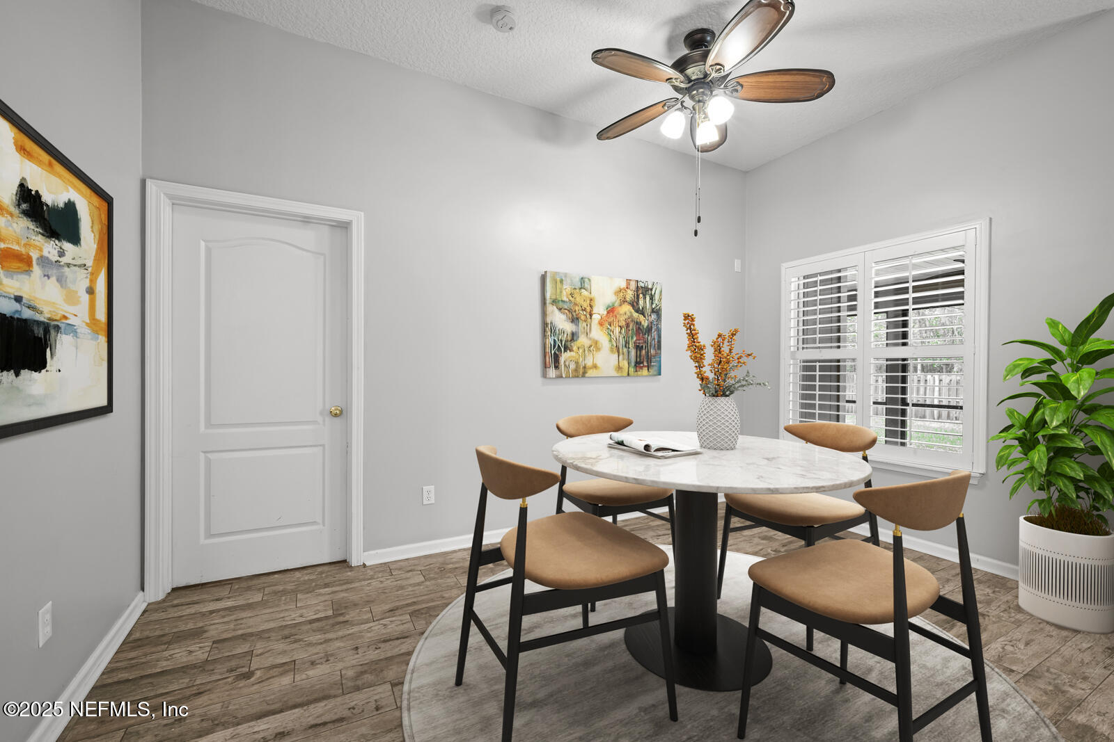 519 APPLE CREEK Drive