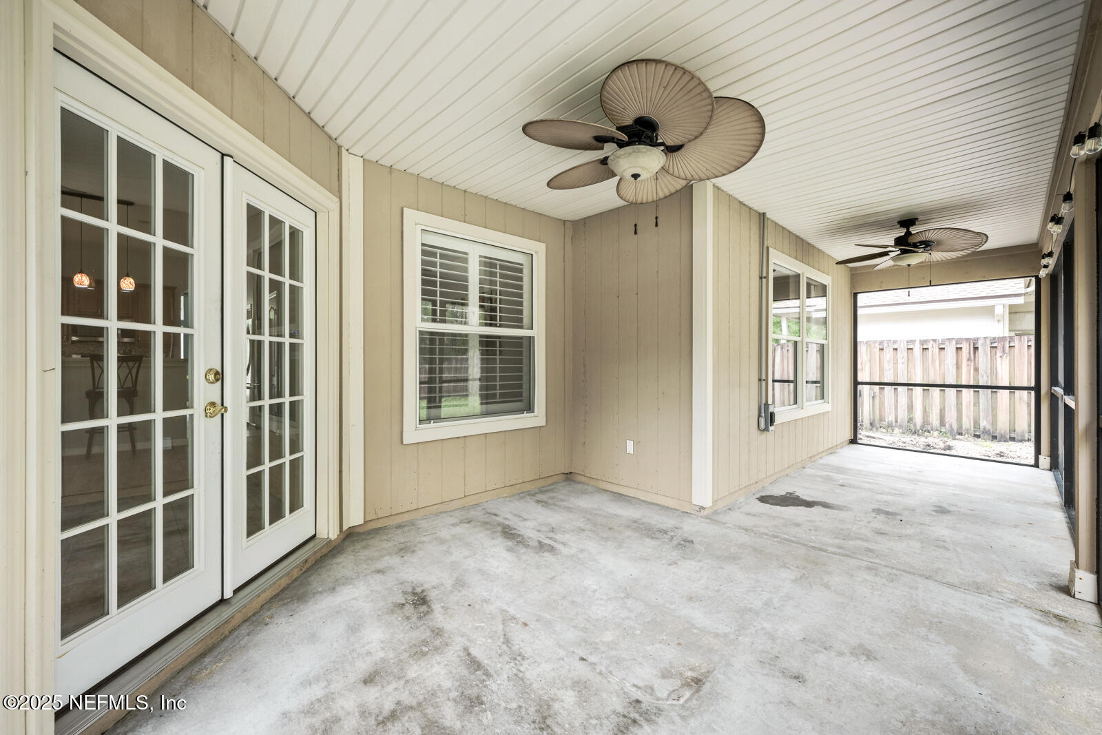 519 APPLE CREEK Drive