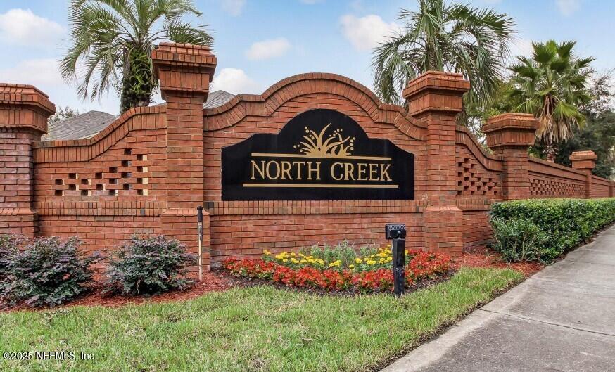 519 APPLE CREEK Drive