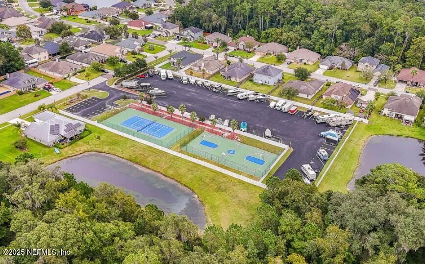 519 APPLE CREEK Drive