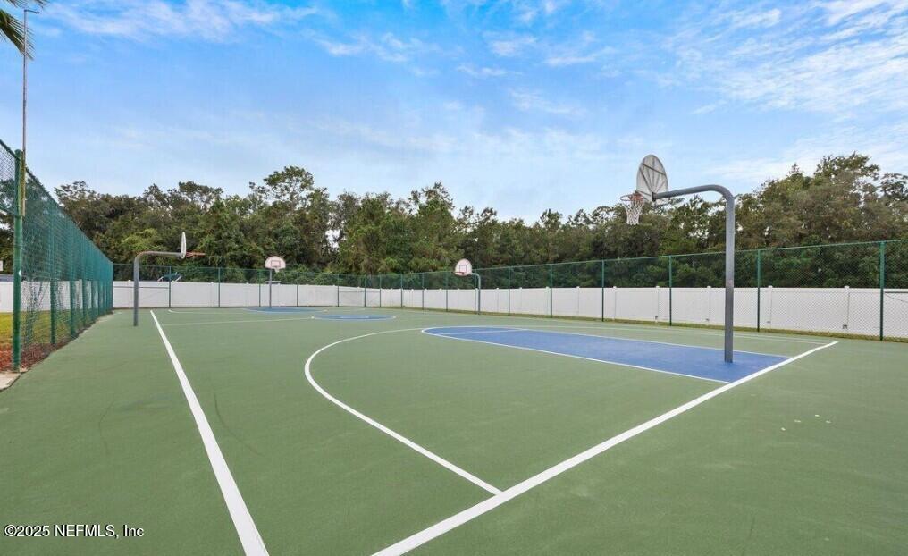 519 APPLE CREEK Drive