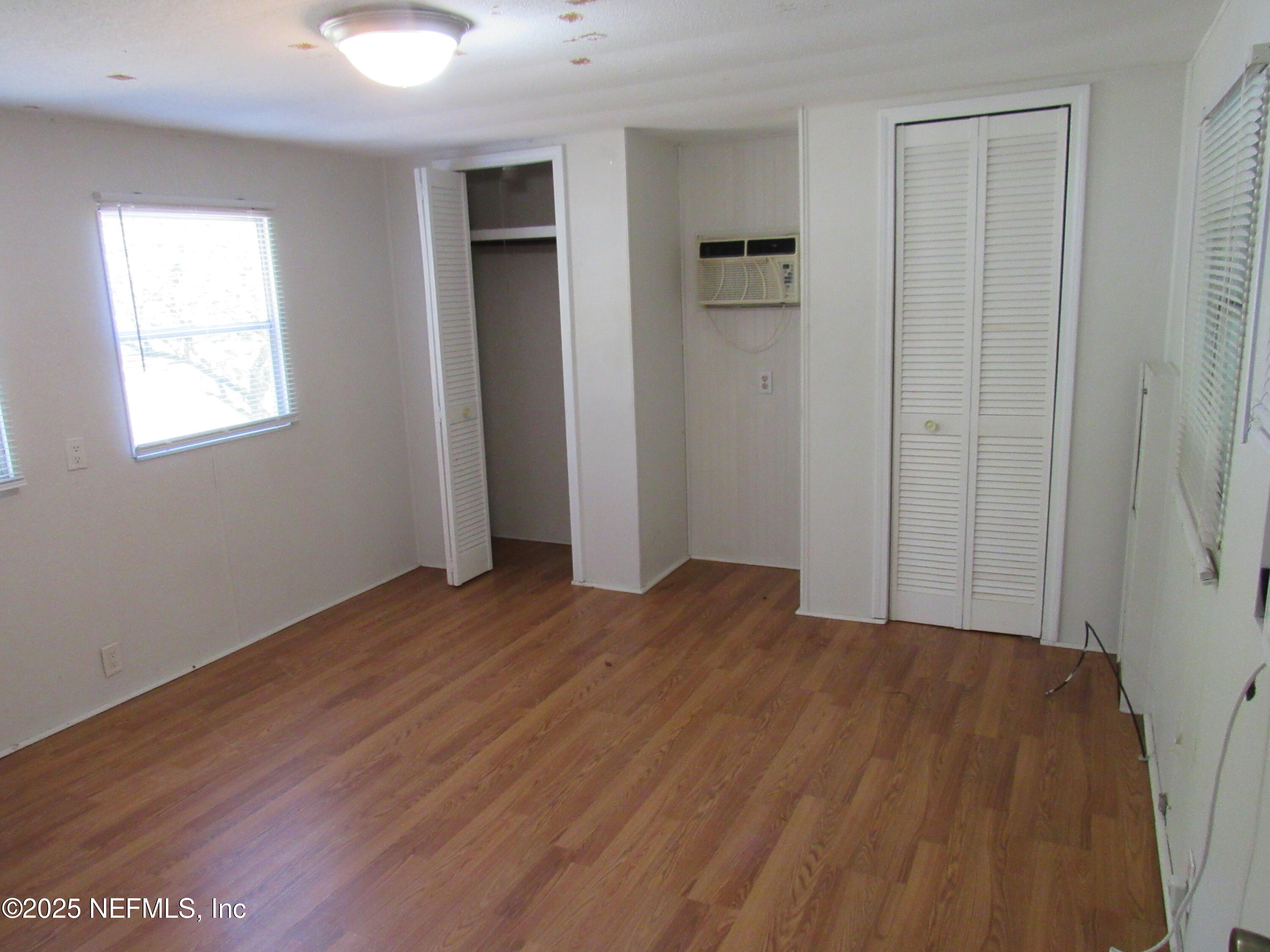 1128 HARMONY Drive S