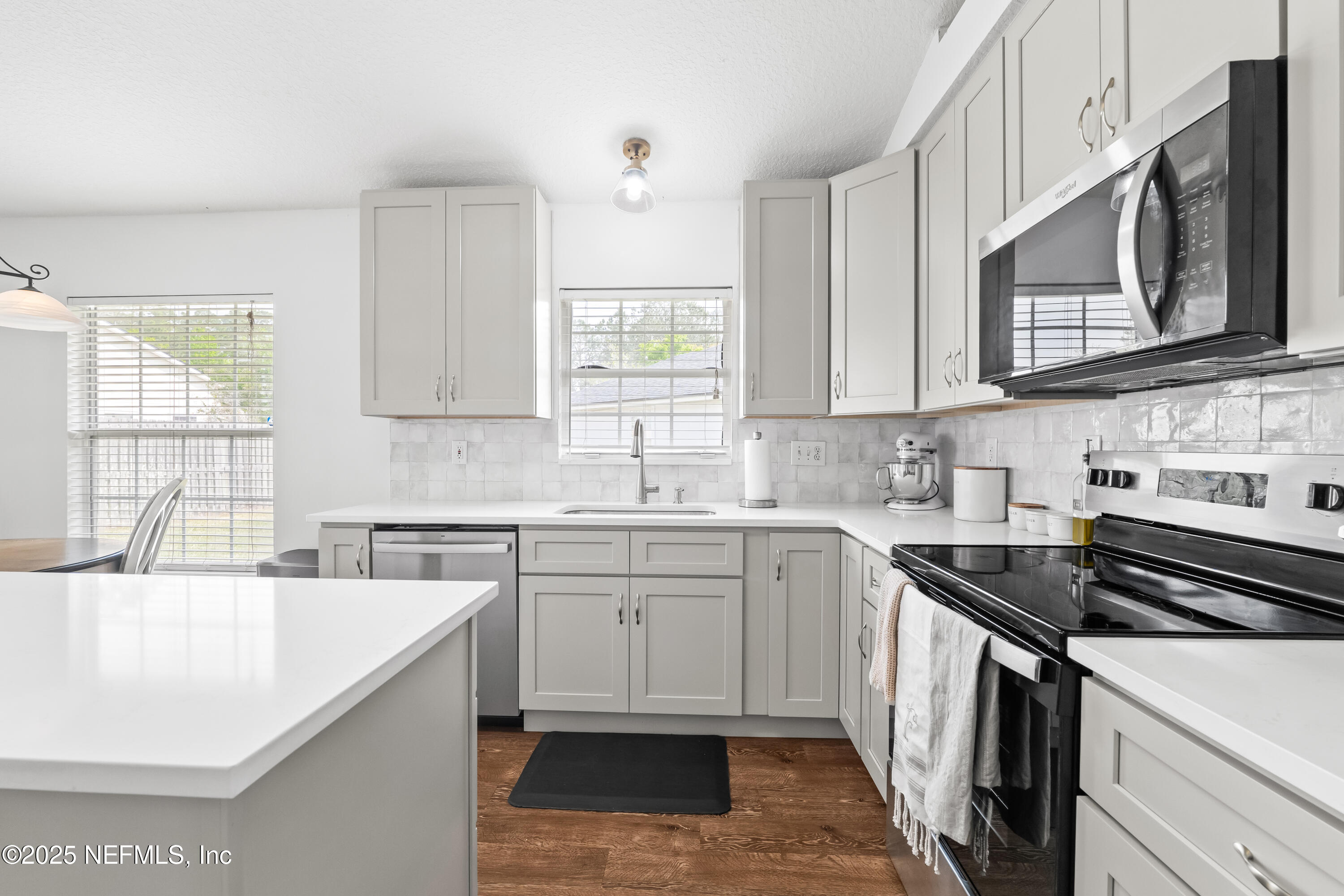 1567 ROSEBERRY Court