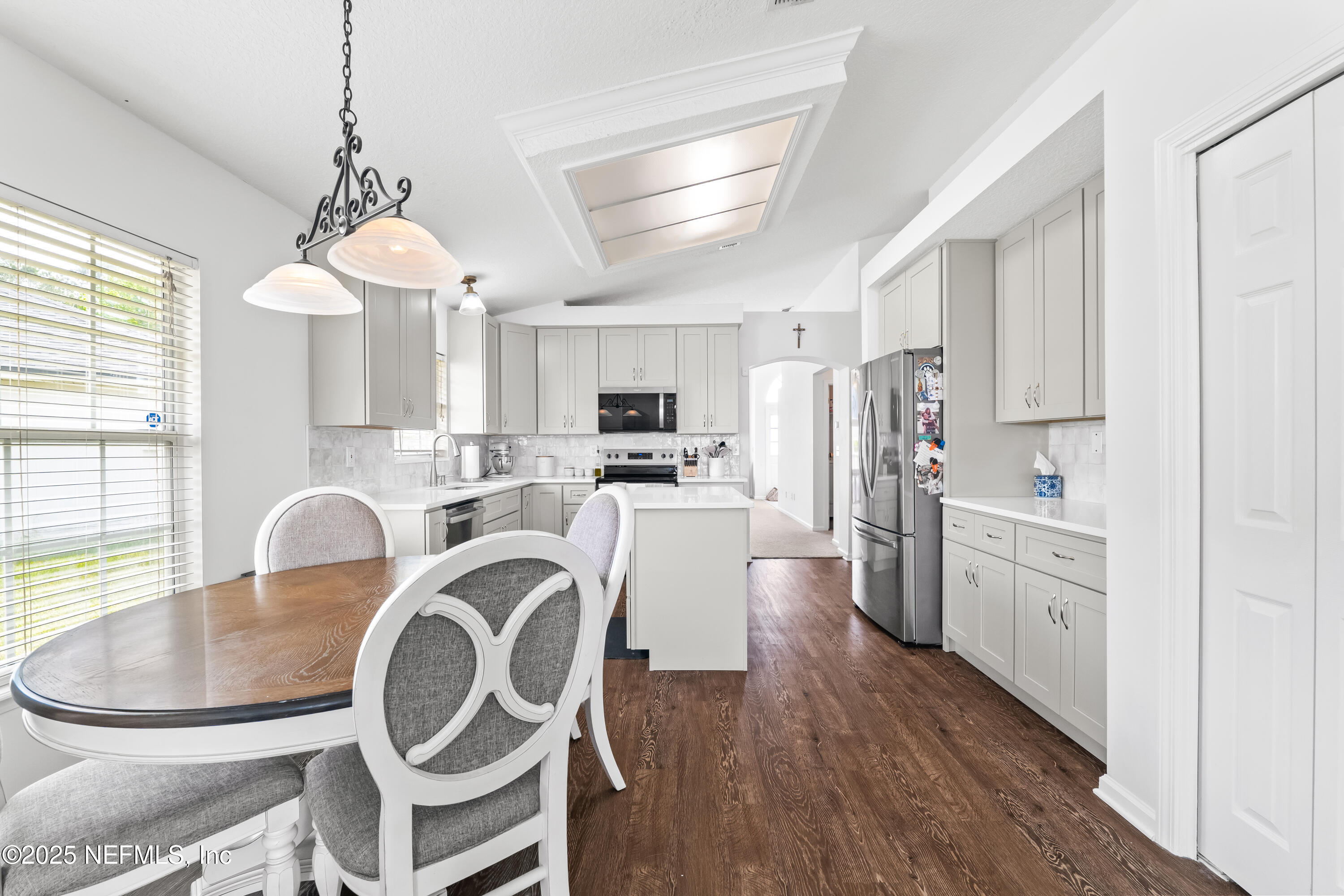 1567 ROSEBERRY Court