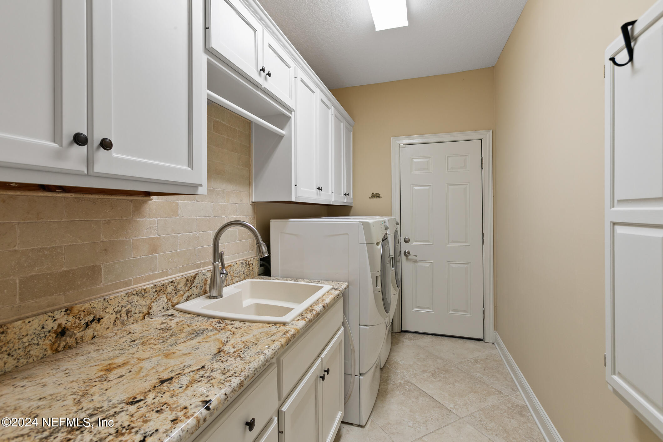 1244 WINDSOR HARBOR Drive