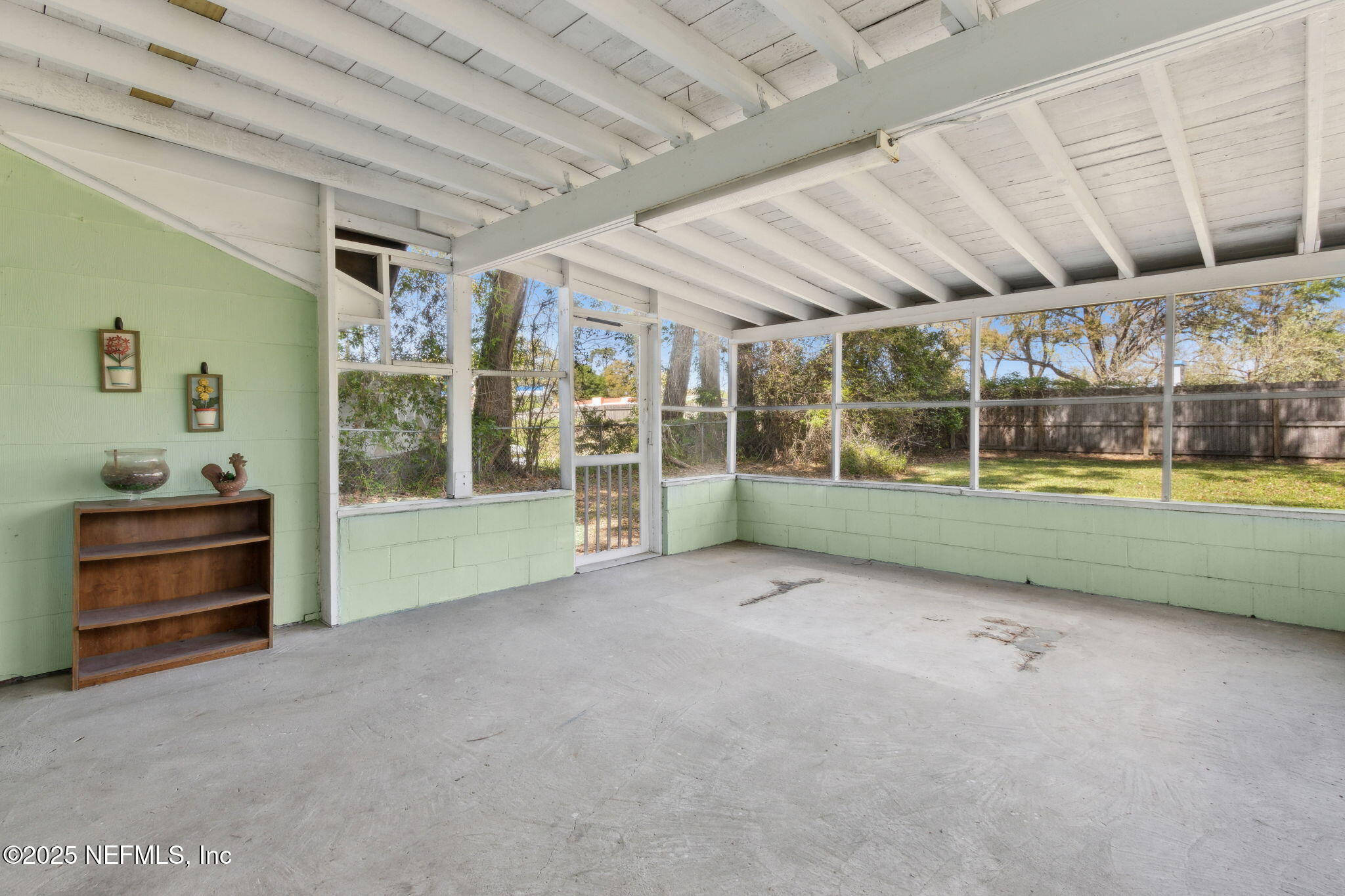 5627 BISHOP Lane