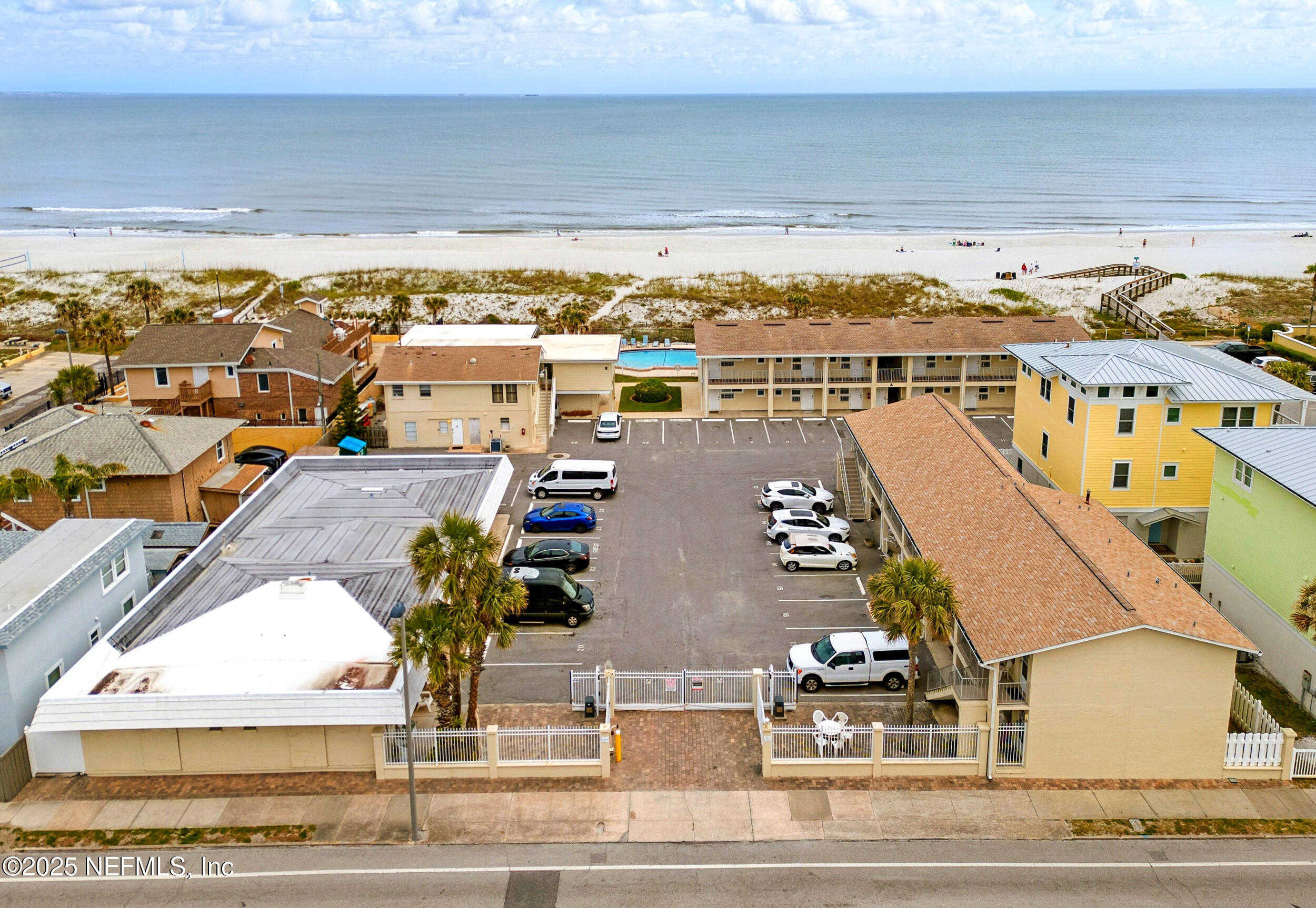 1023 N 1ST Street, 28