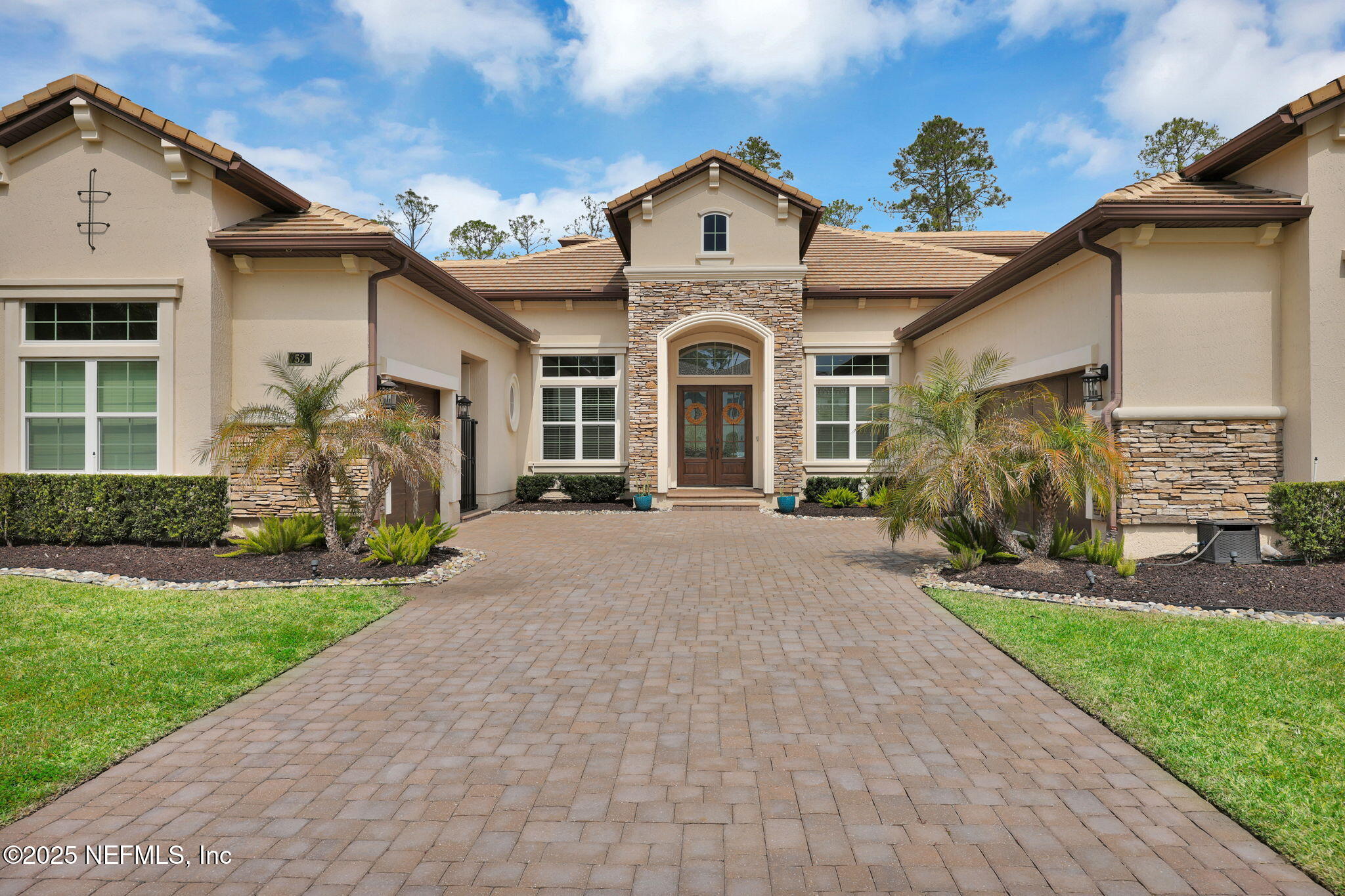 52 GLEN RIDGE Court