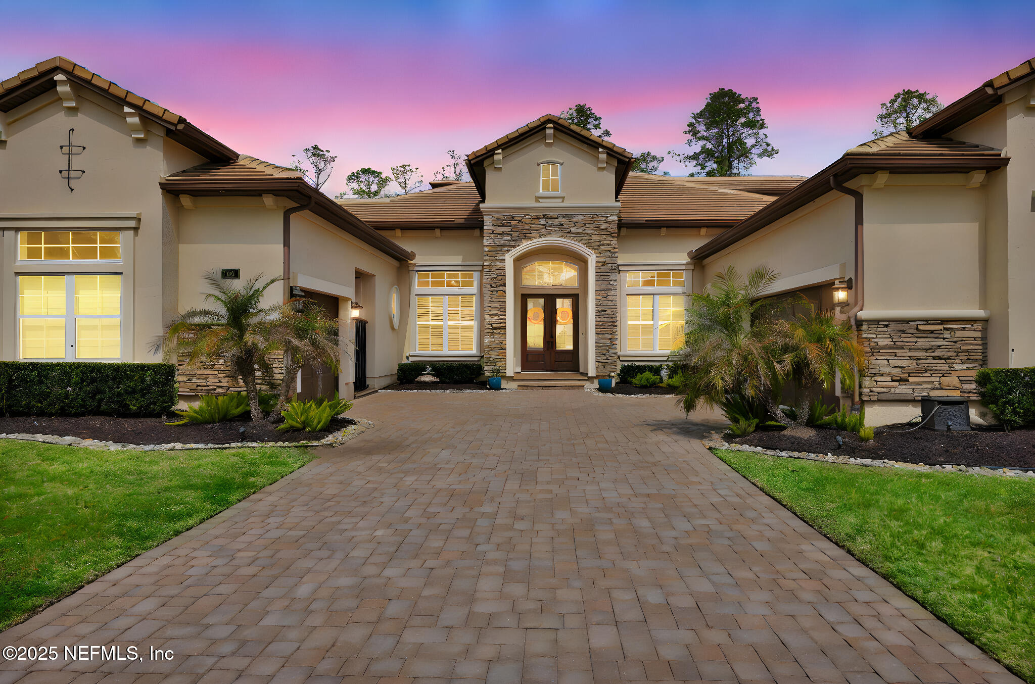 52 GLEN RIDGE Court