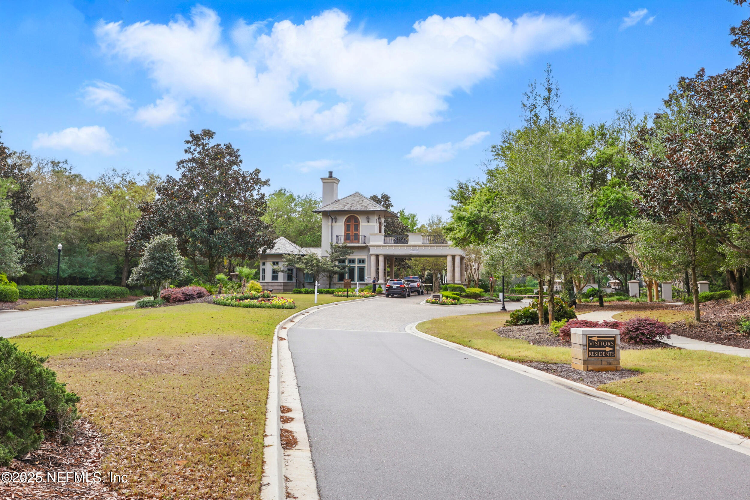 5389 COMMISSIONERS Drive