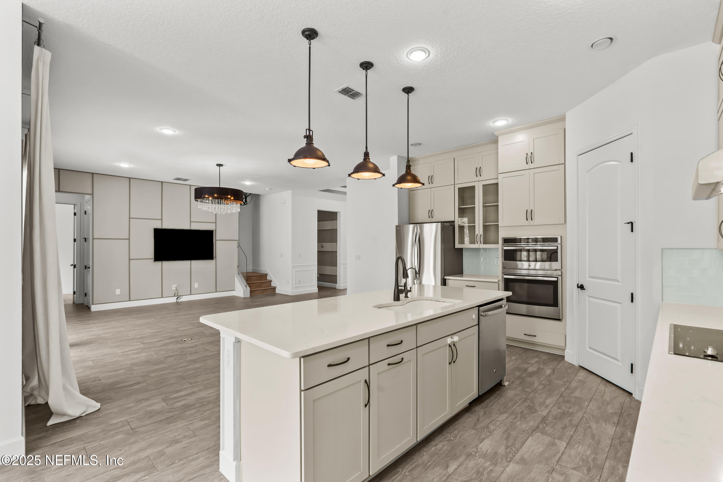 8669 MABEL Drive