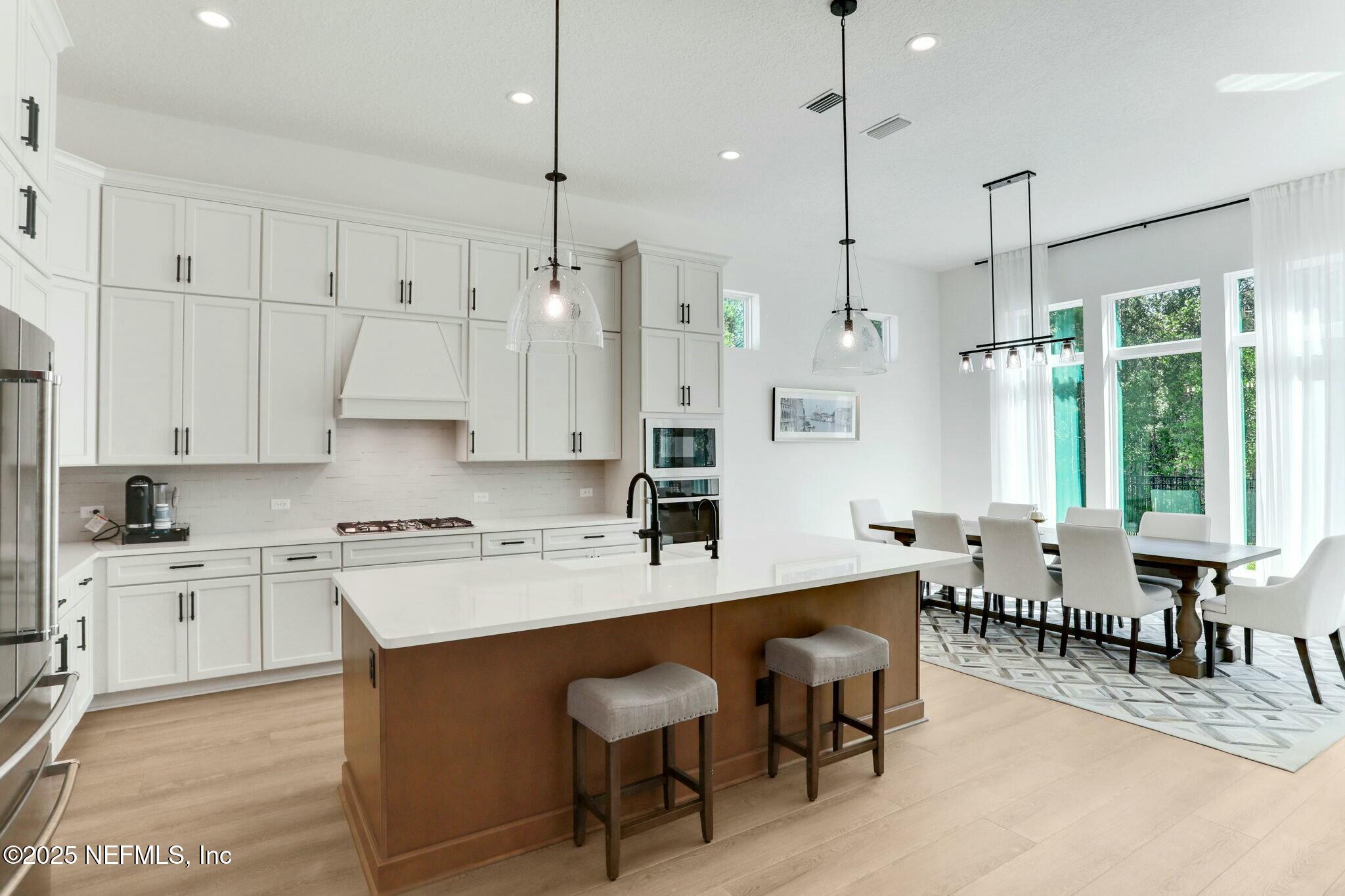 3089 SPIRO Circle