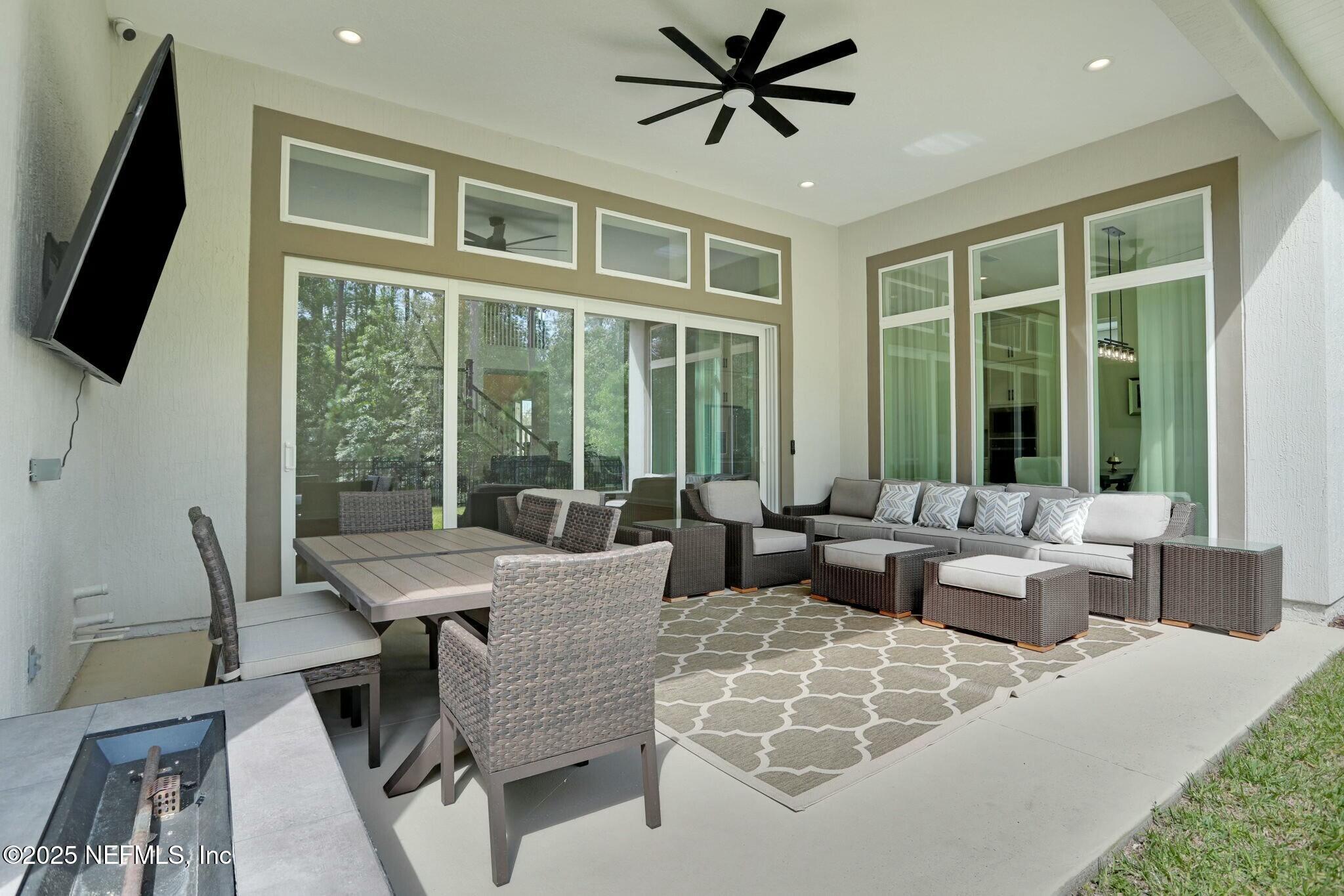 3089 SPIRO Circle