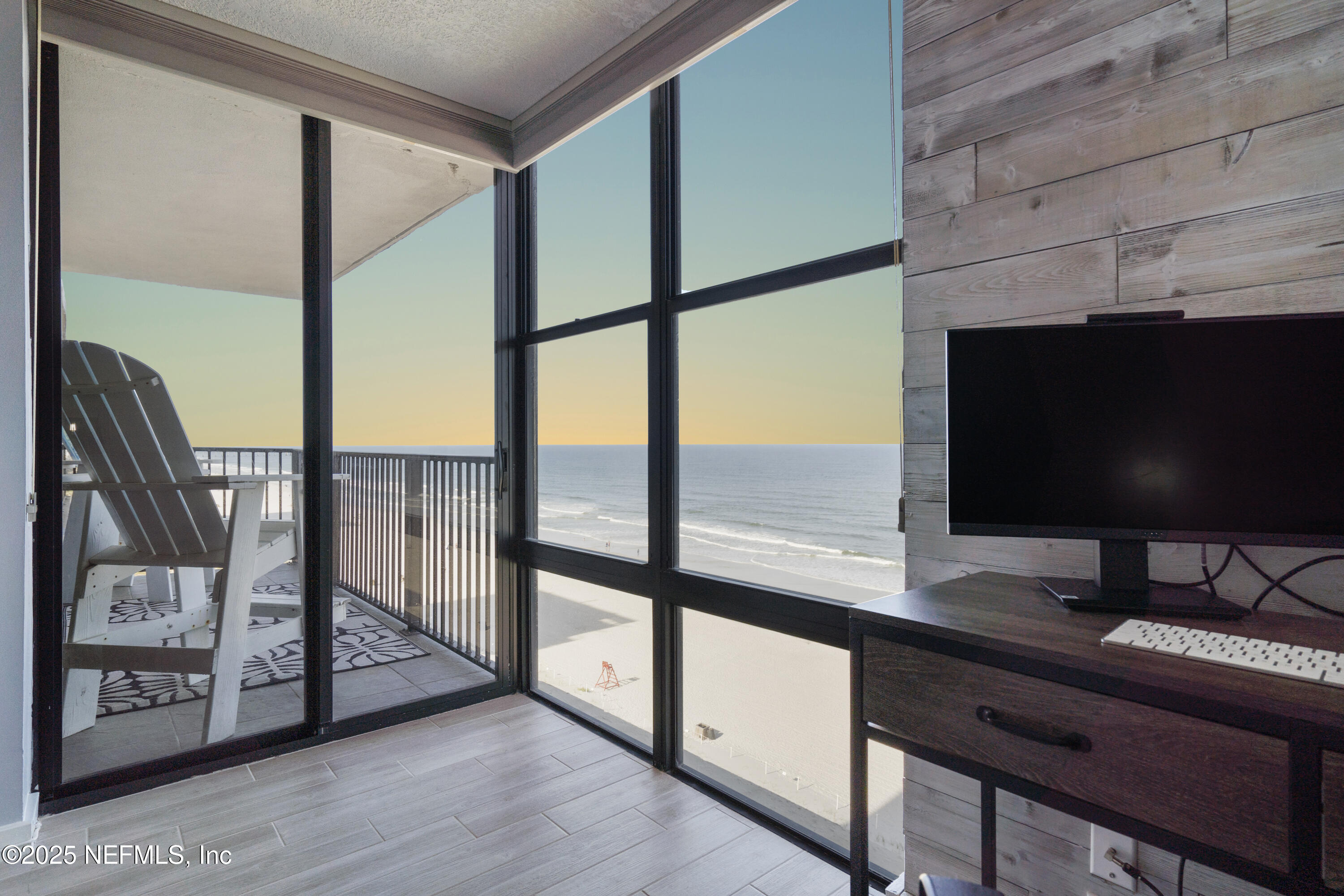 1301 1ST Street S, 1002