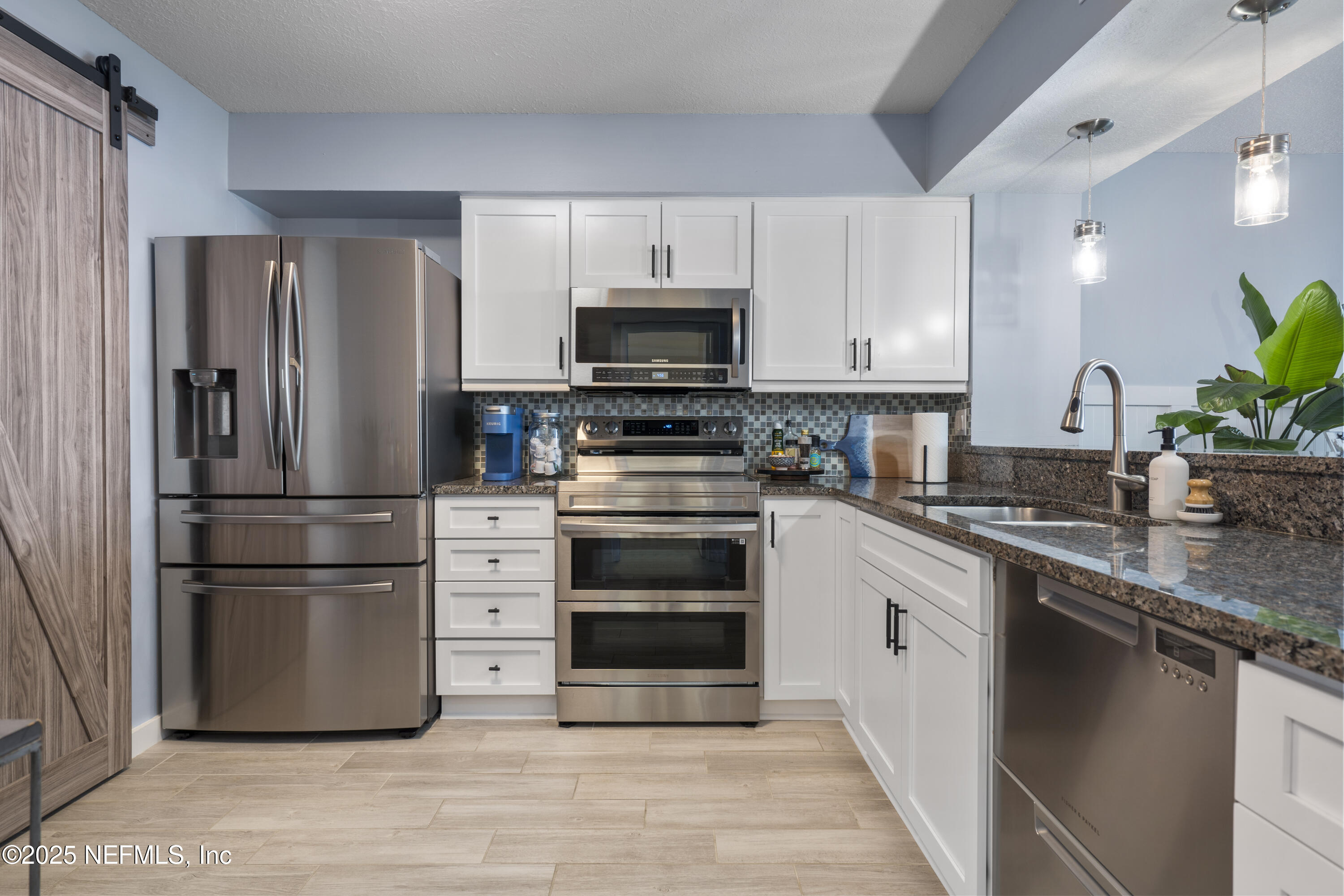 1301 1ST Street S, 1002