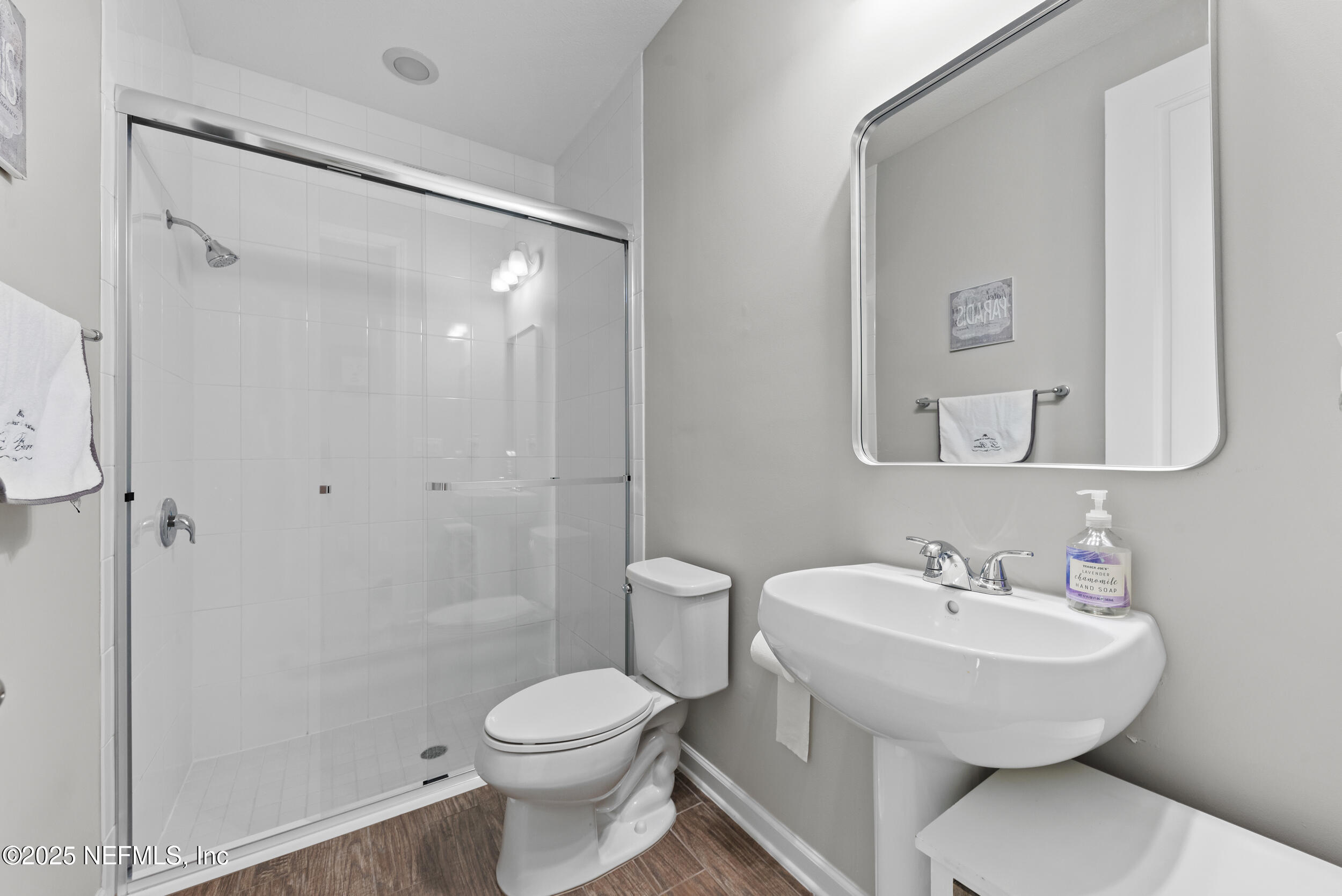 577 SOUTHERN OAK Drive