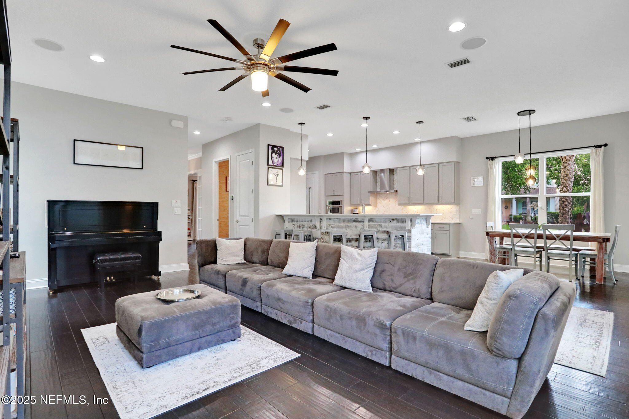 180 PELICAN POINTE Road