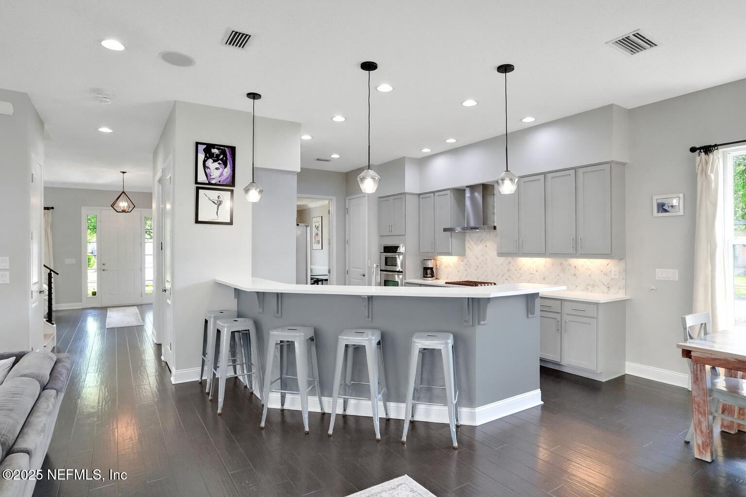 180 PELICAN POINTE Road