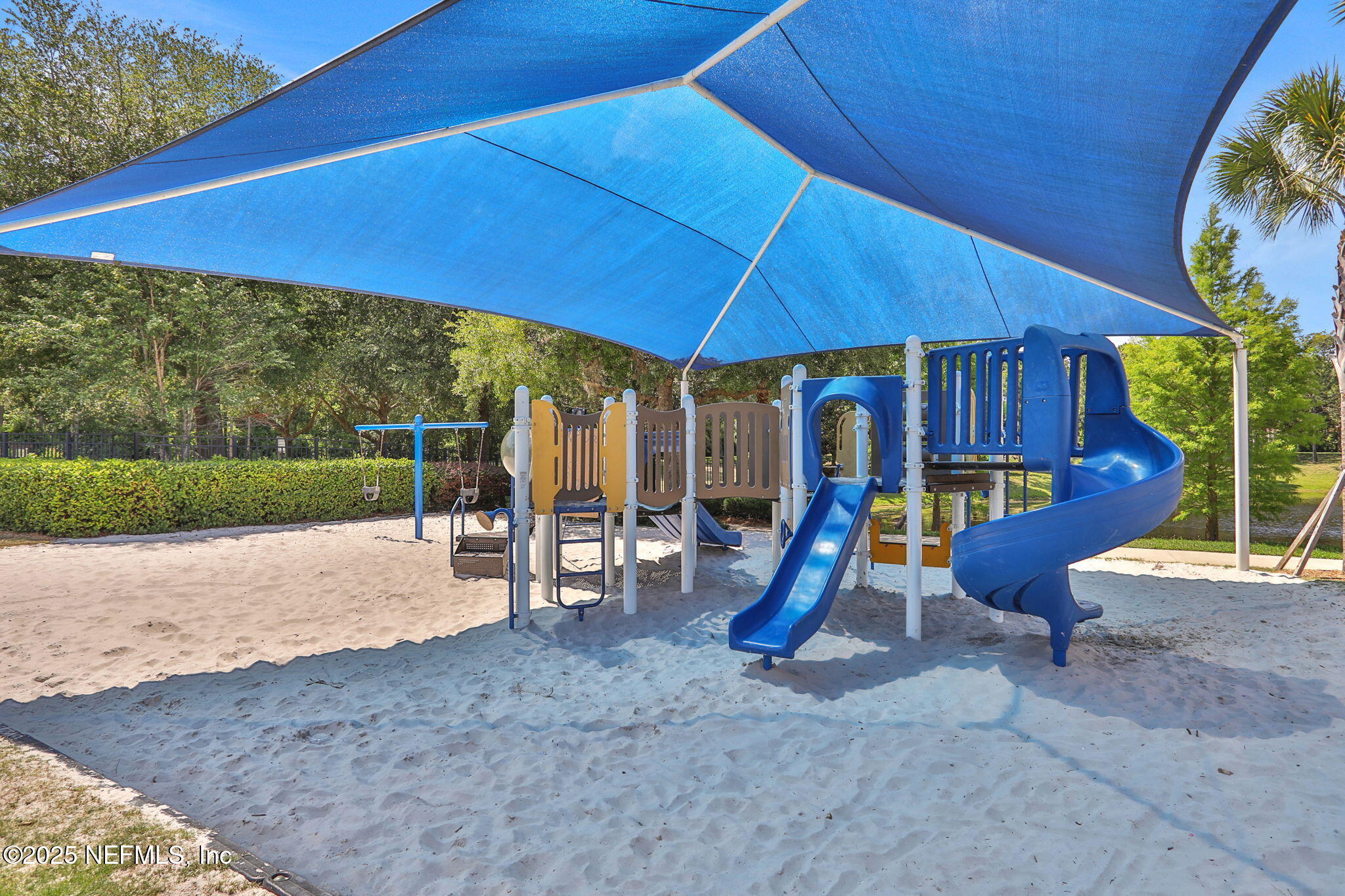 180 PELICAN POINTE Road