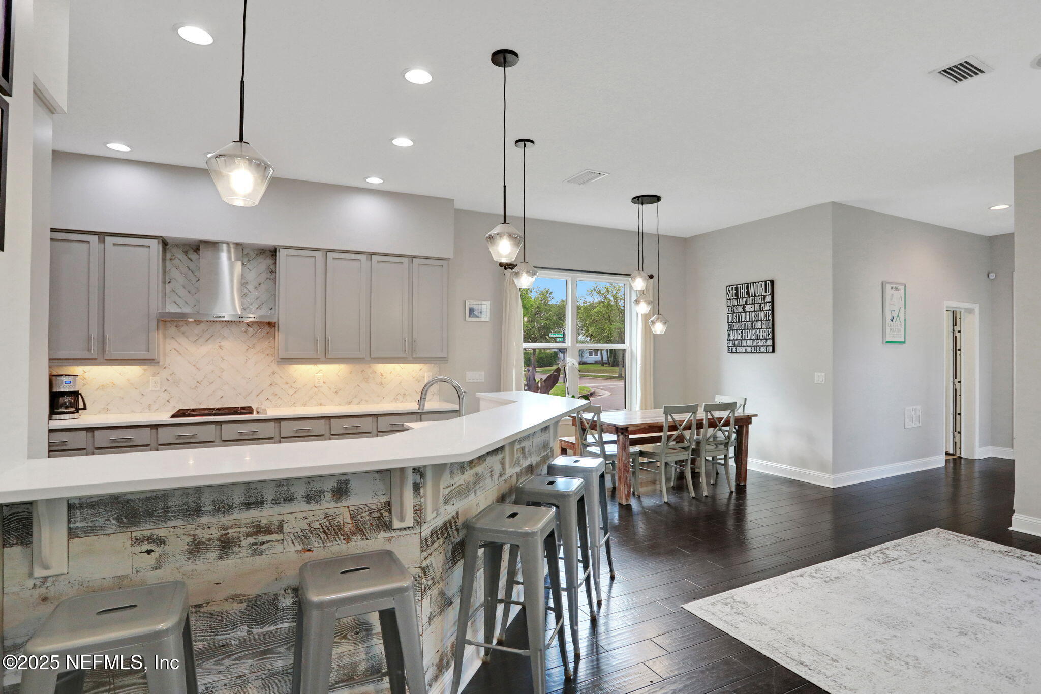 180 PELICAN POINTE Road