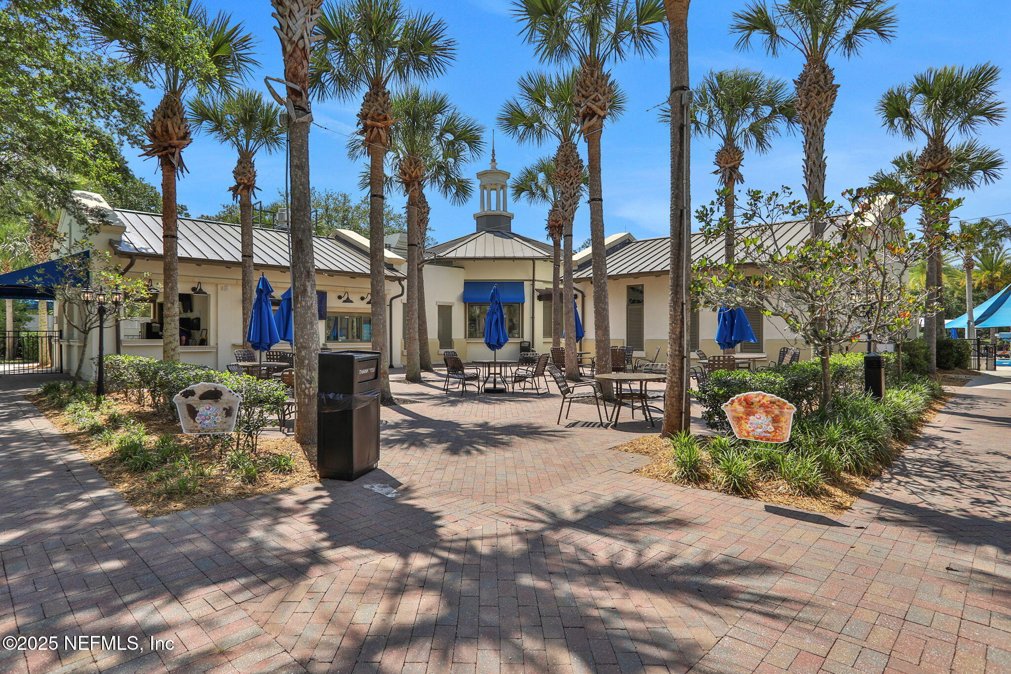 180 PELICAN POINTE Road