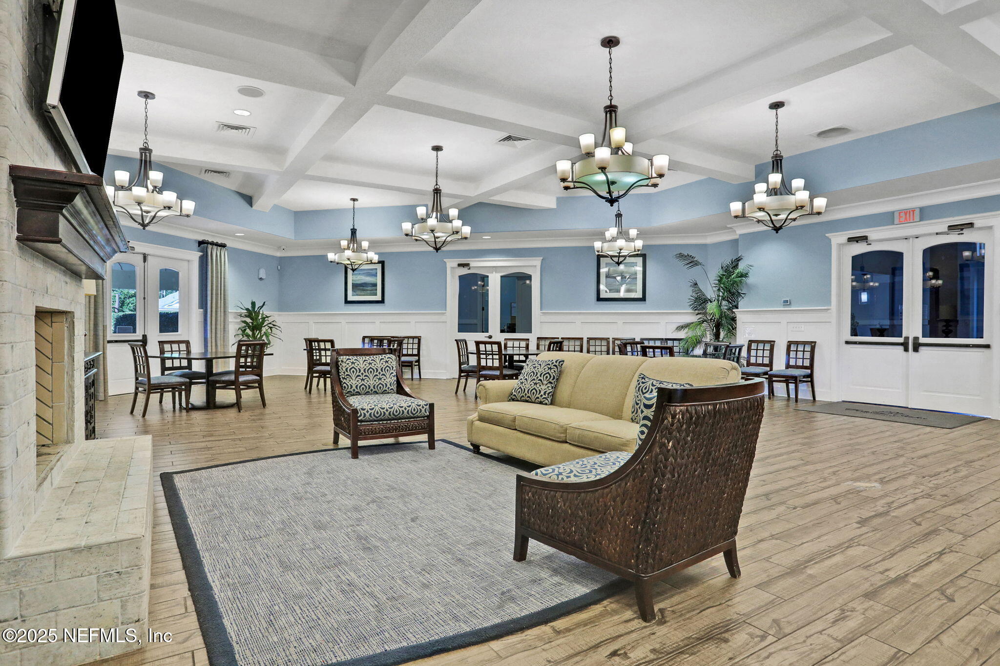 180 PELICAN POINTE Road