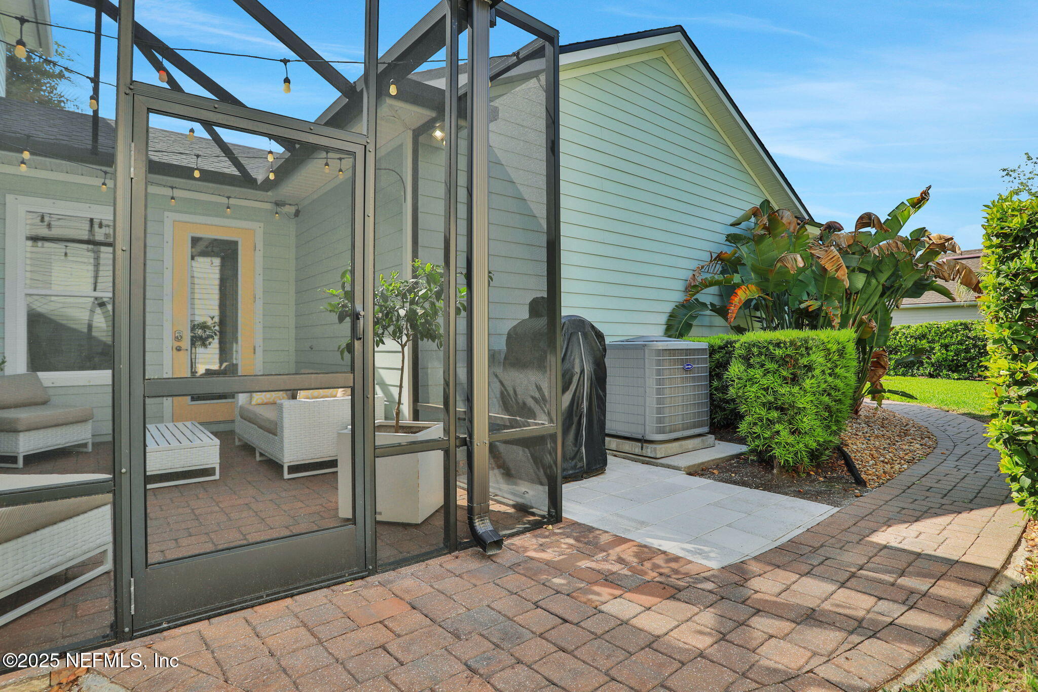 180 PELICAN POINTE Road