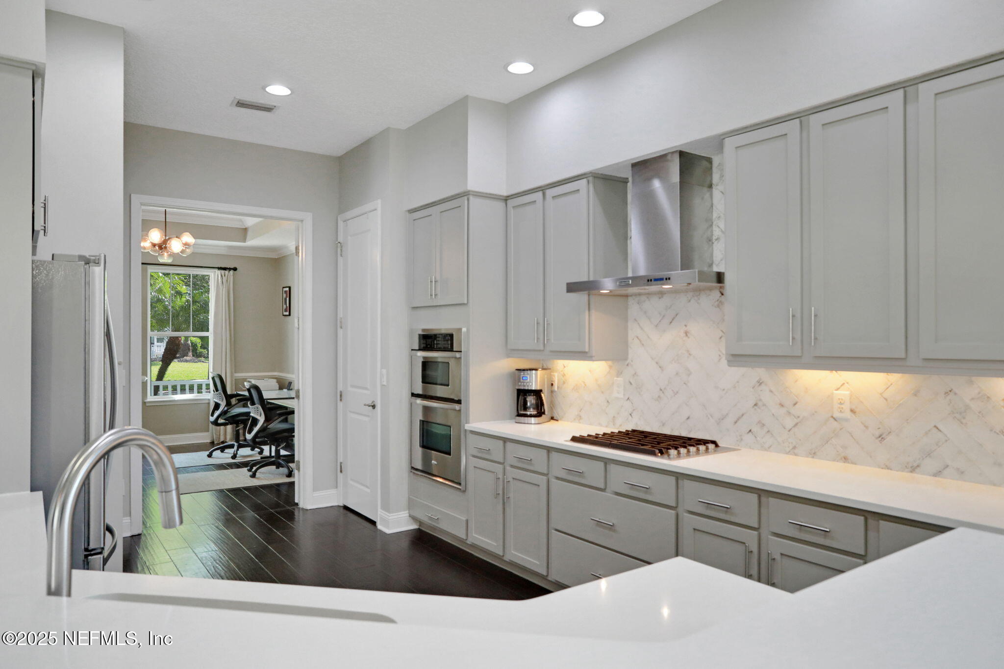 180 PELICAN POINTE Road