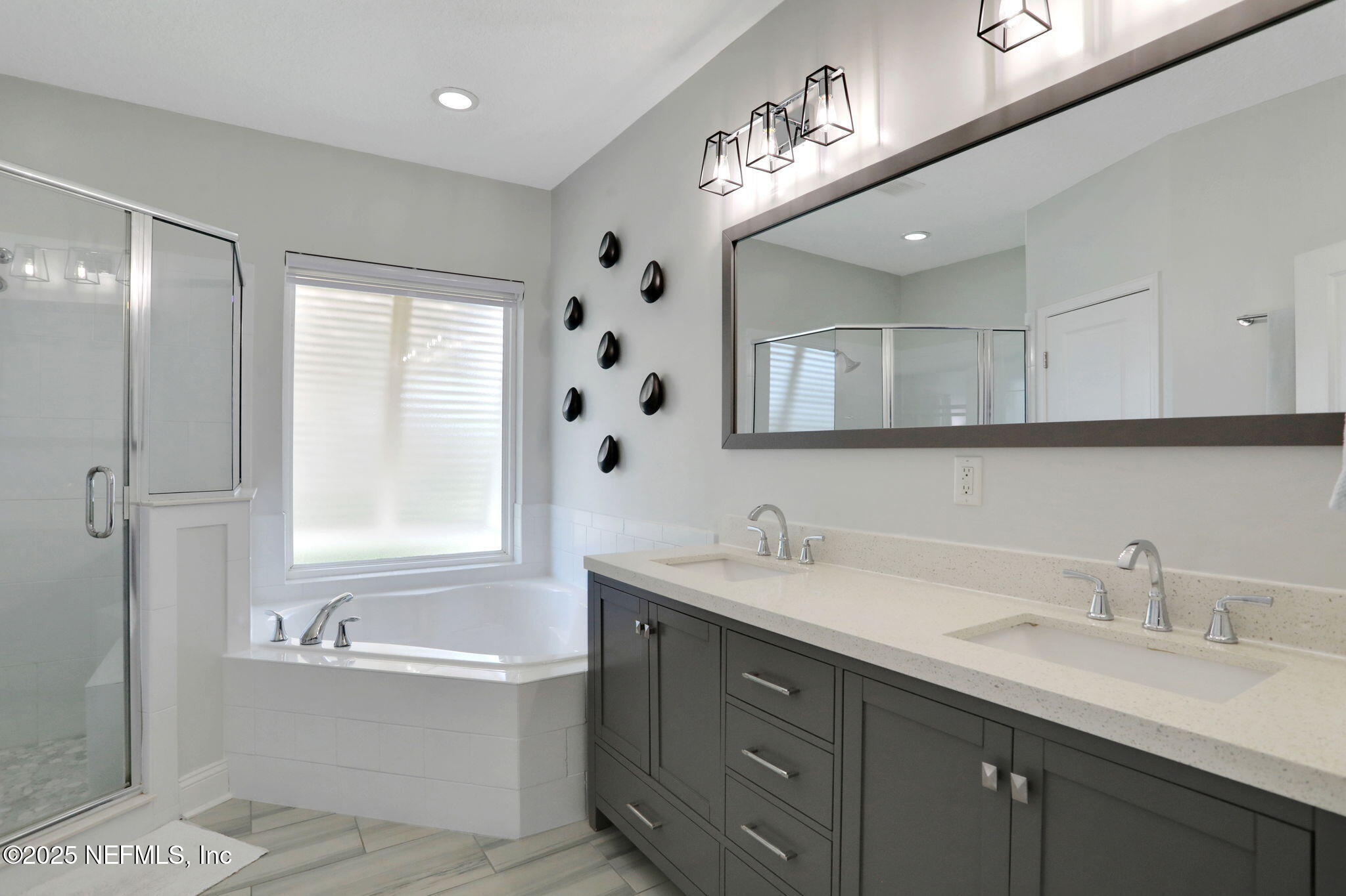 180 PELICAN POINTE Road