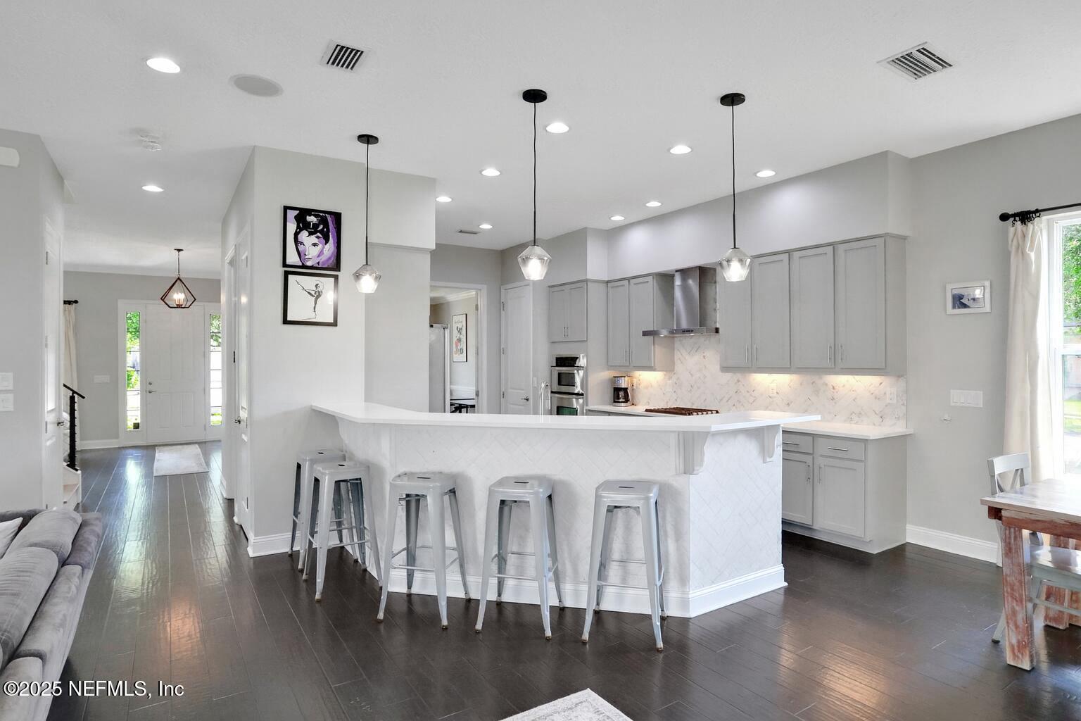 180 PELICAN POINTE Road