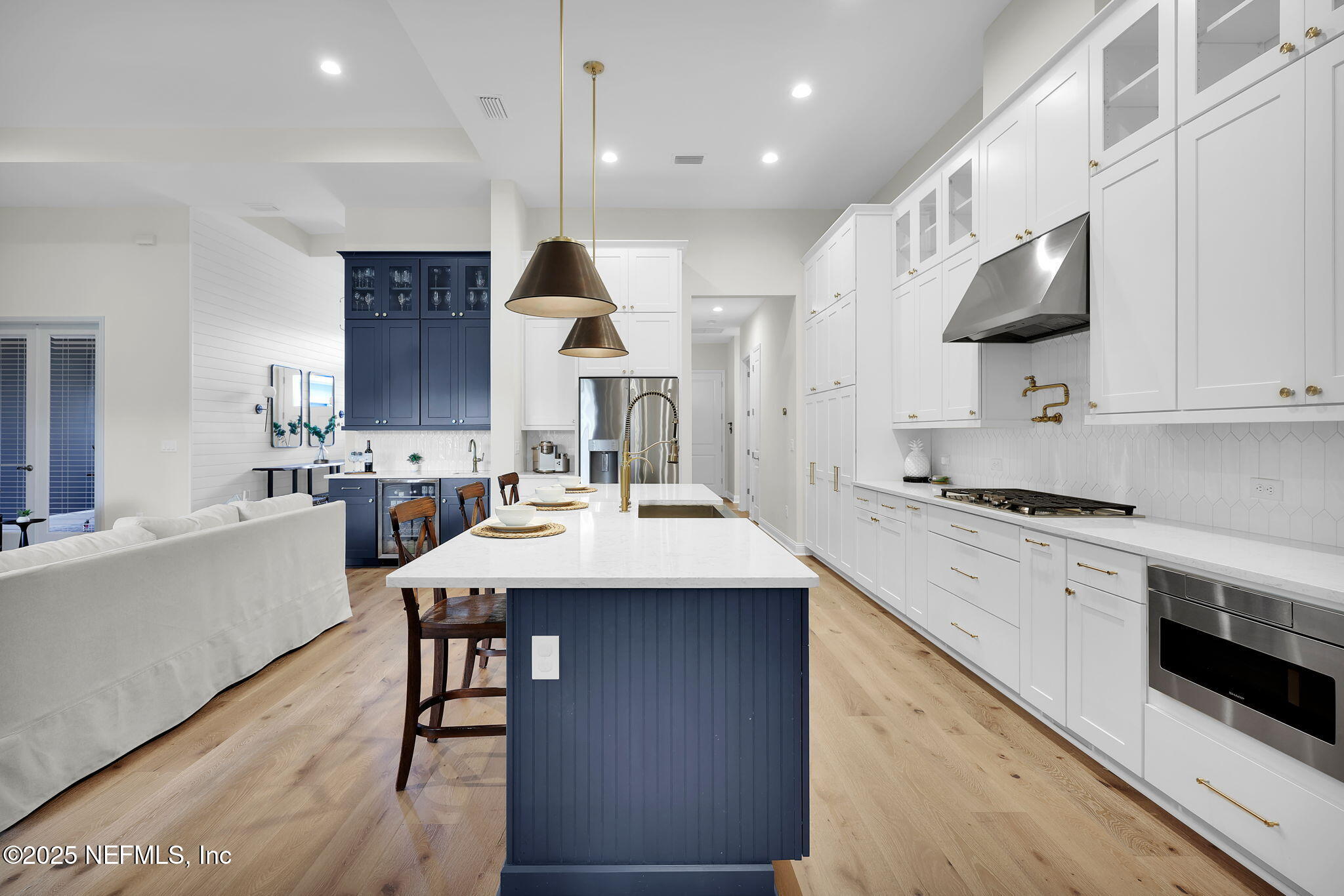 52 SUNSHINE BASS Court