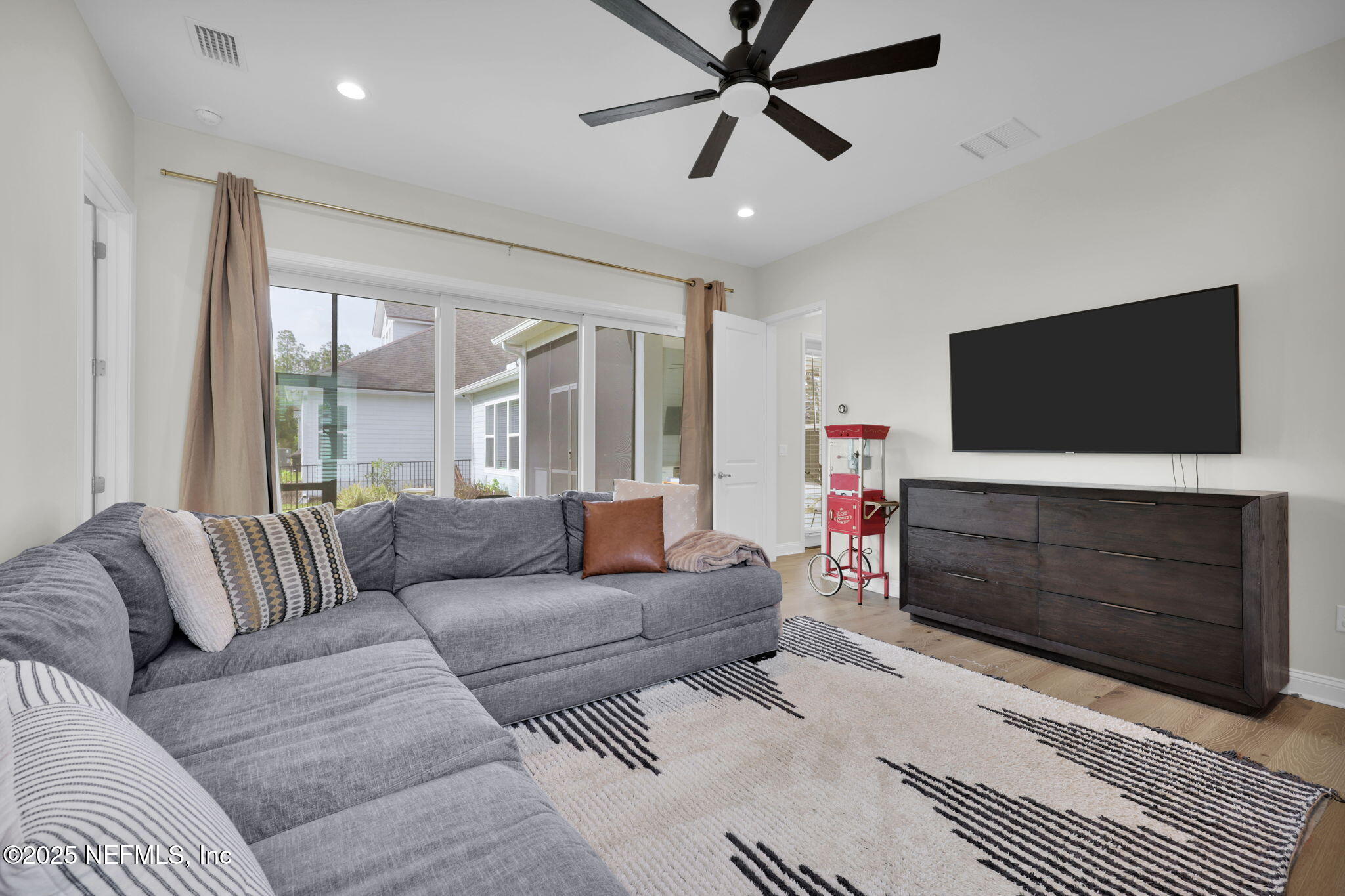 52 SUNSHINE BASS Court