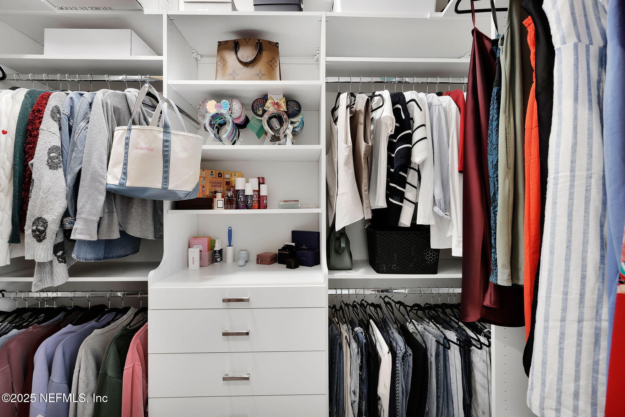 52 SUNSHINE BASS Court