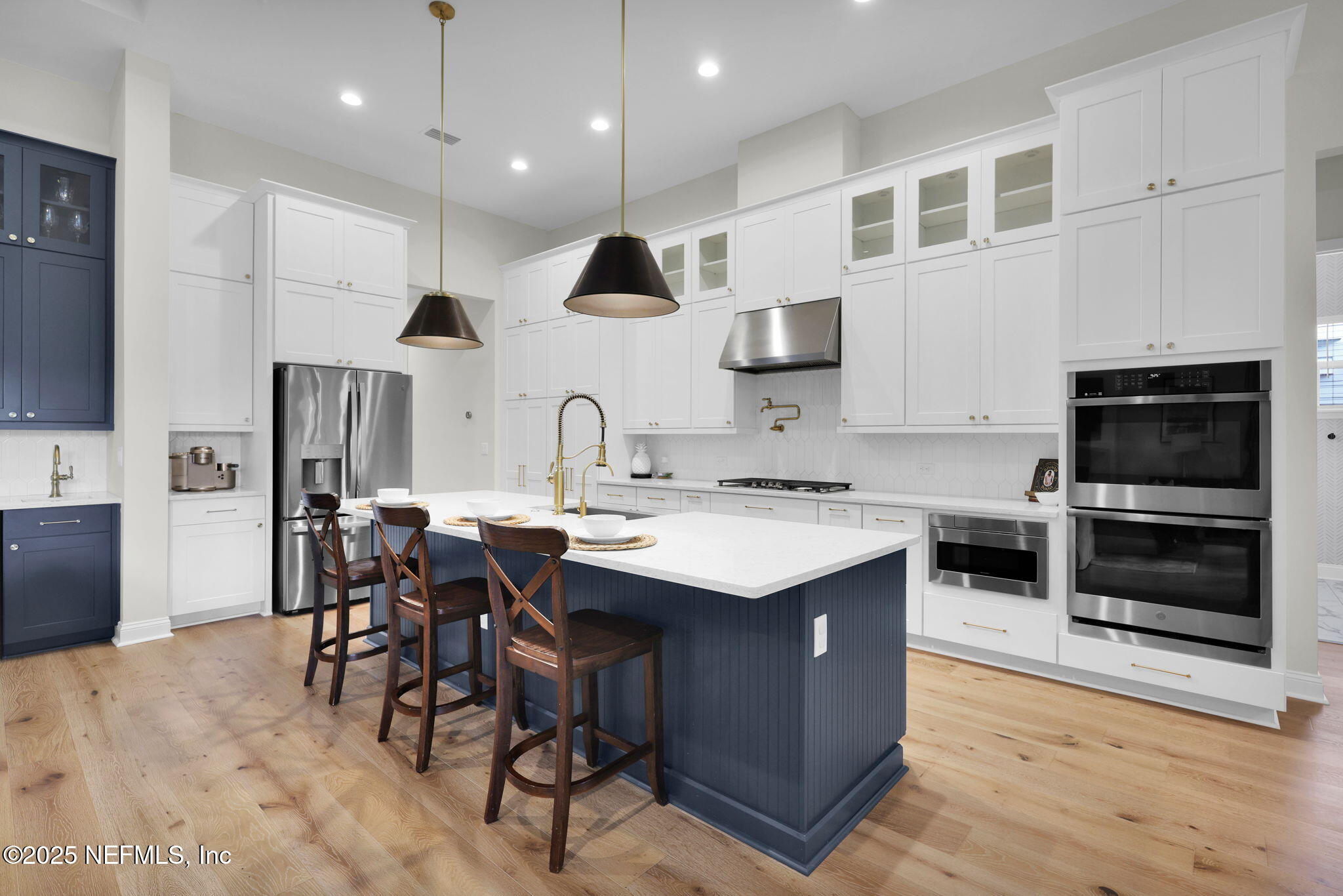 52 SUNSHINE BASS Court