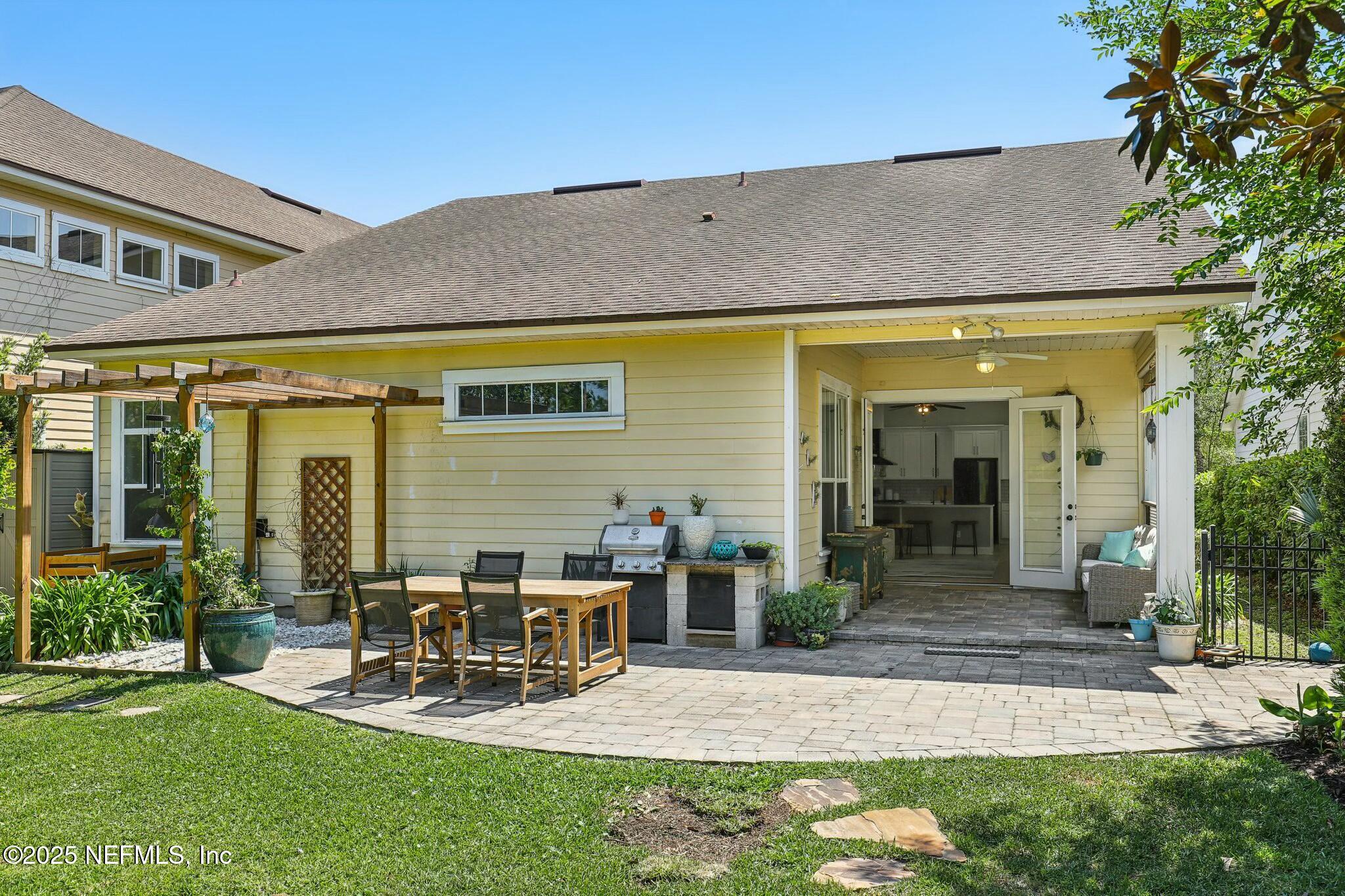 804 N END Street, St. Augustine