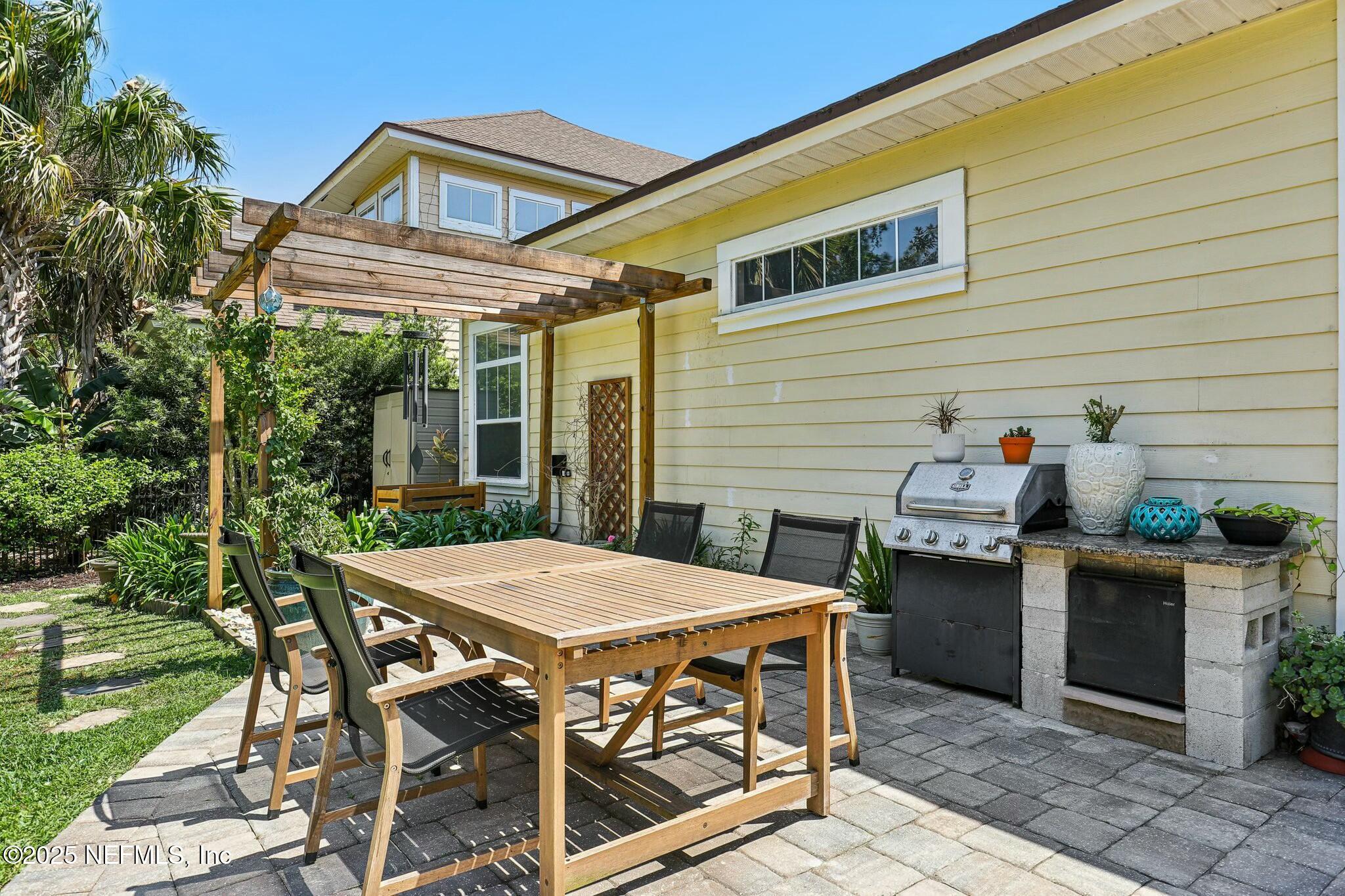 804 N END Street, St. Augustine