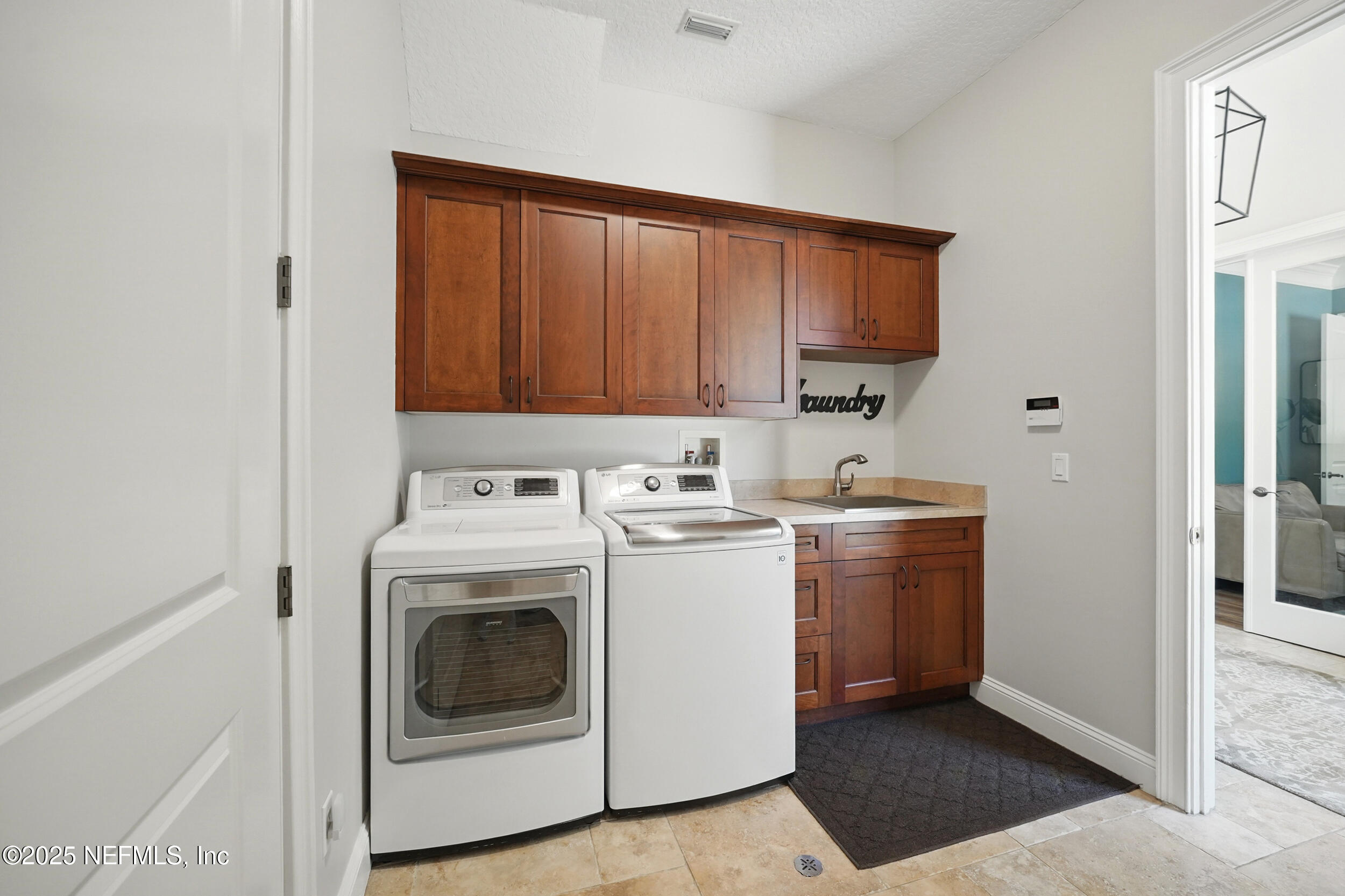 1648 NOTTINGHAM KNOLL Drive