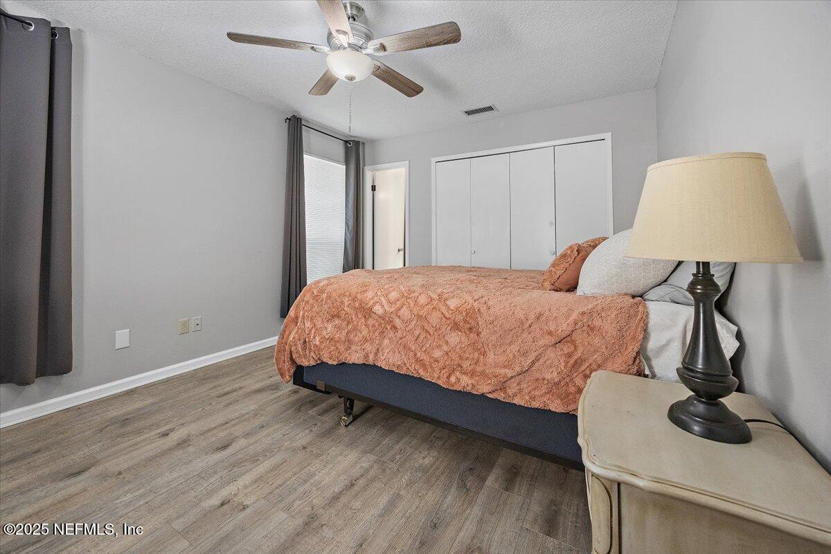 3945 HOLLOWS Drive