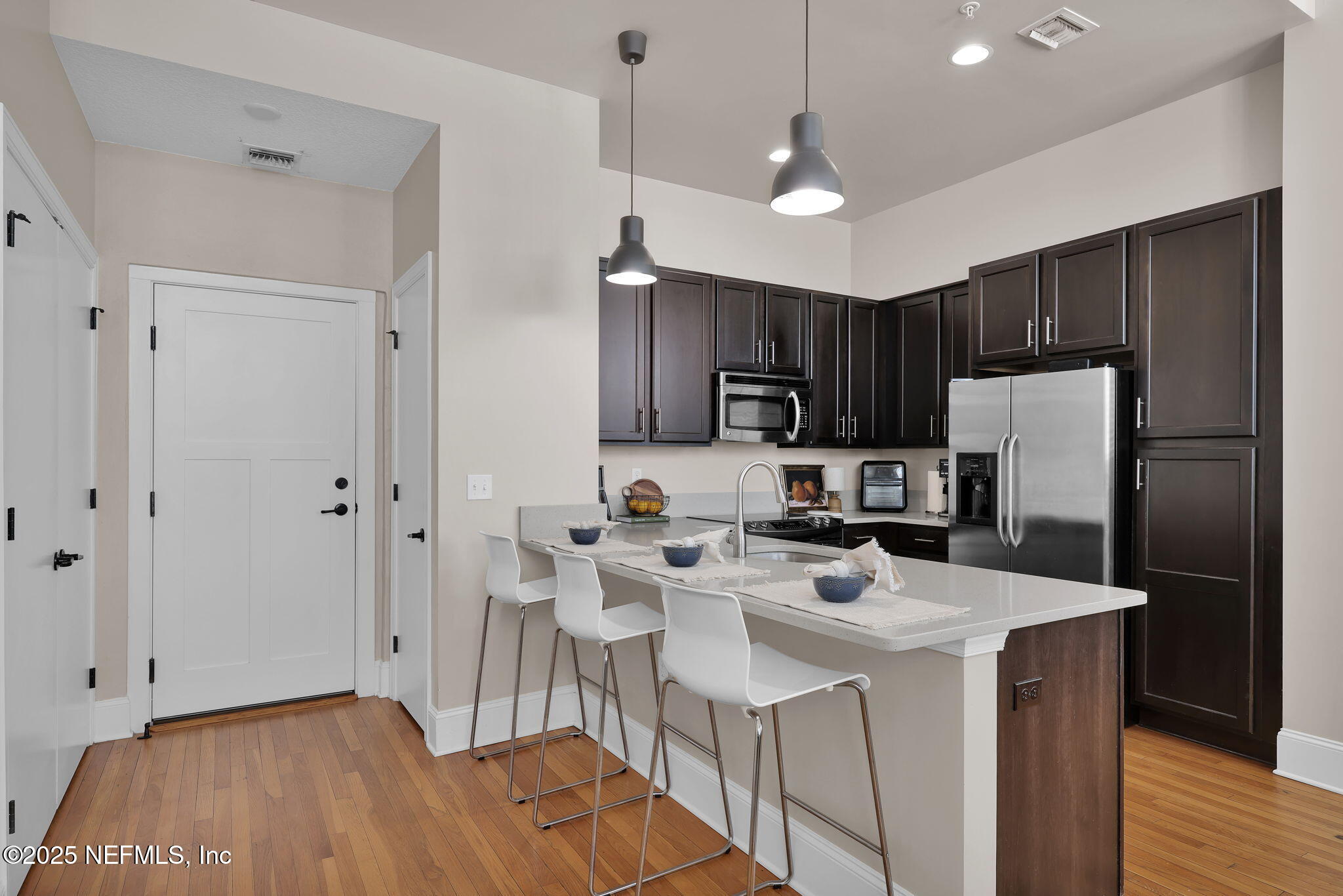 2525 COLLEGE Street, 1312