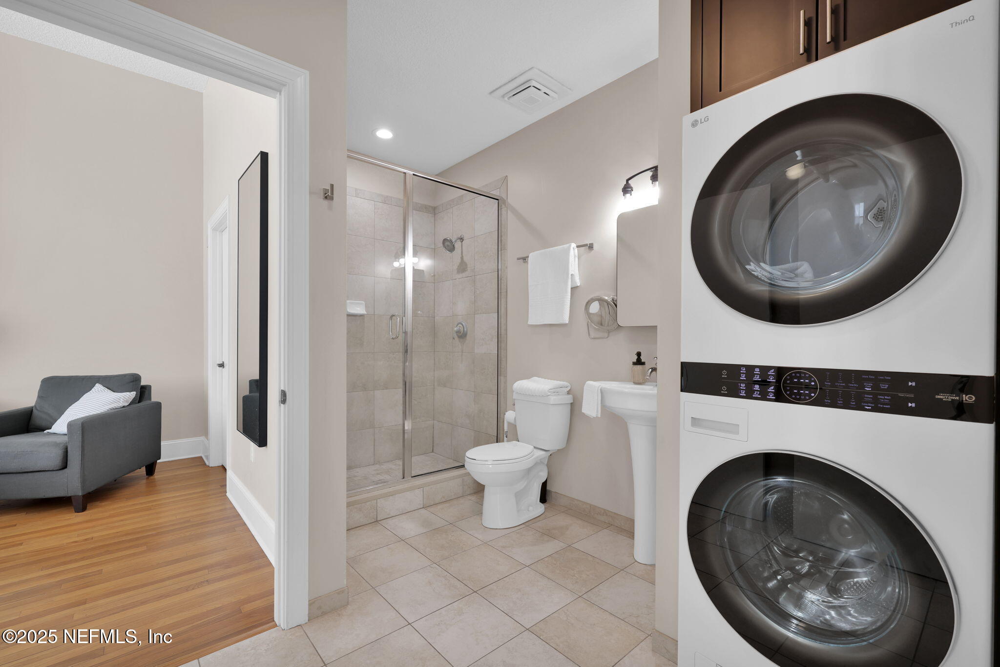 2525 COLLEGE Street, 1312