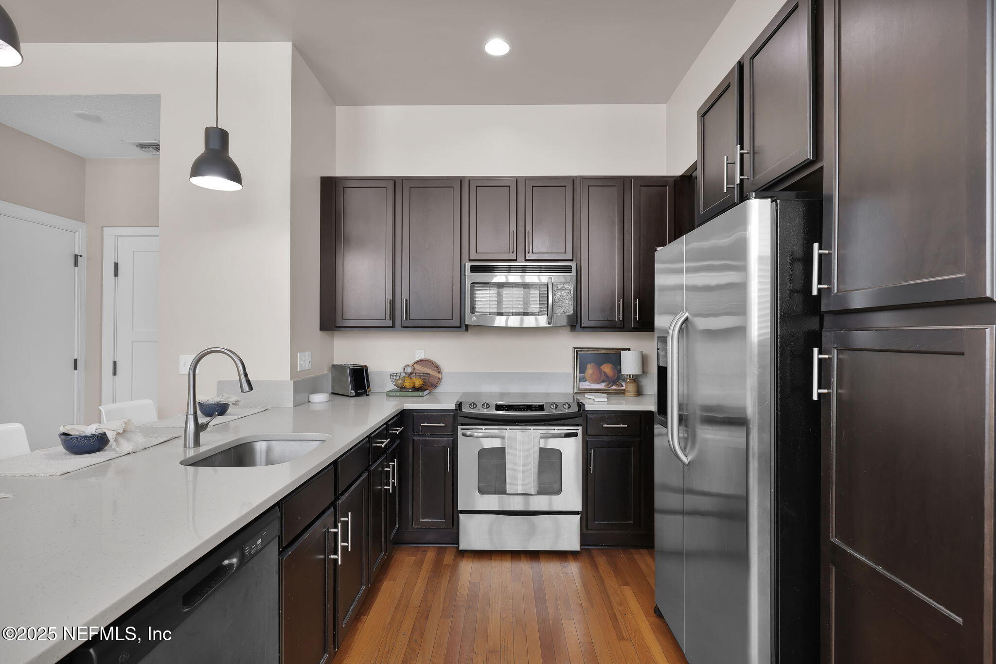 2525 COLLEGE Street, 1312