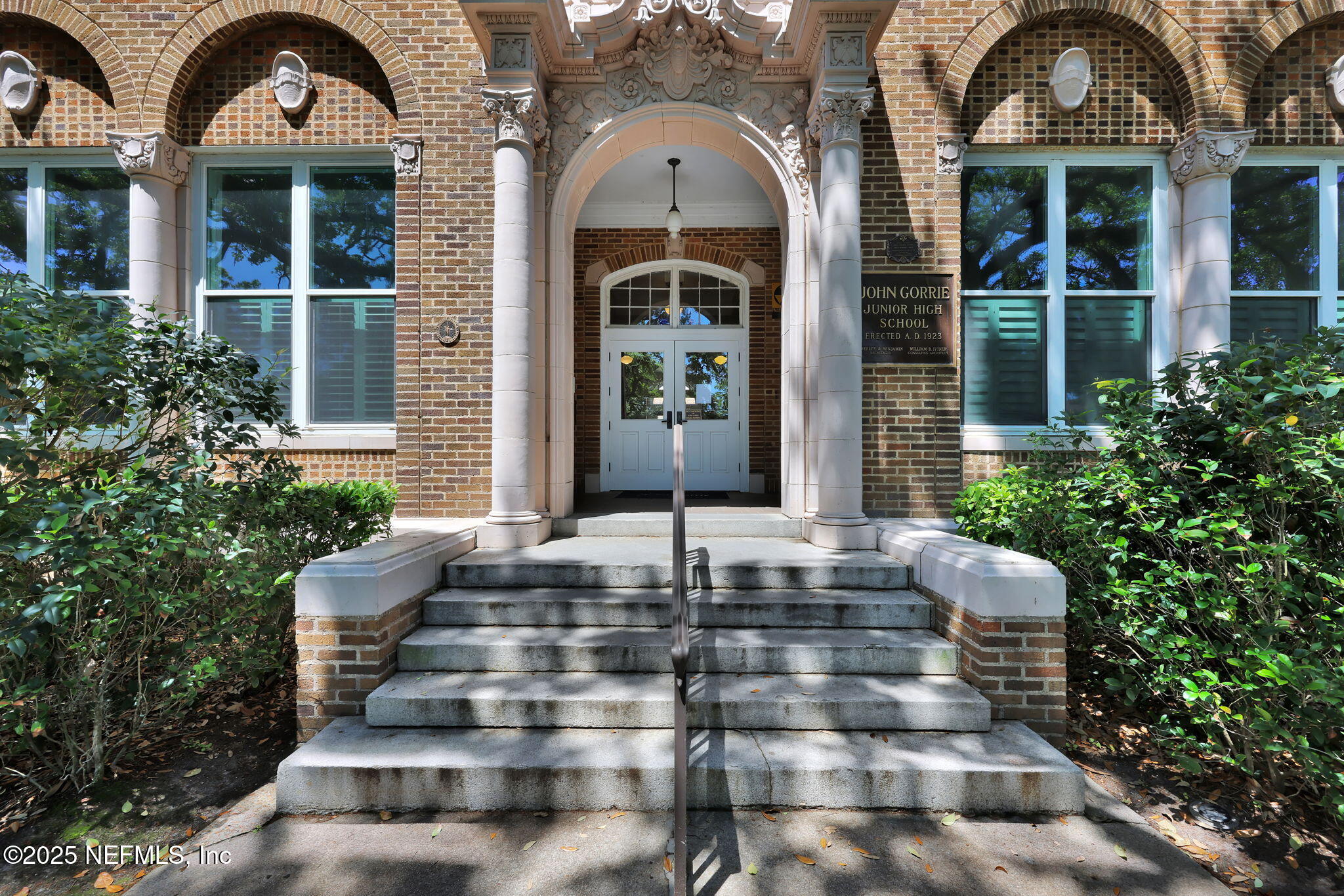 2525 COLLEGE Street, 1312