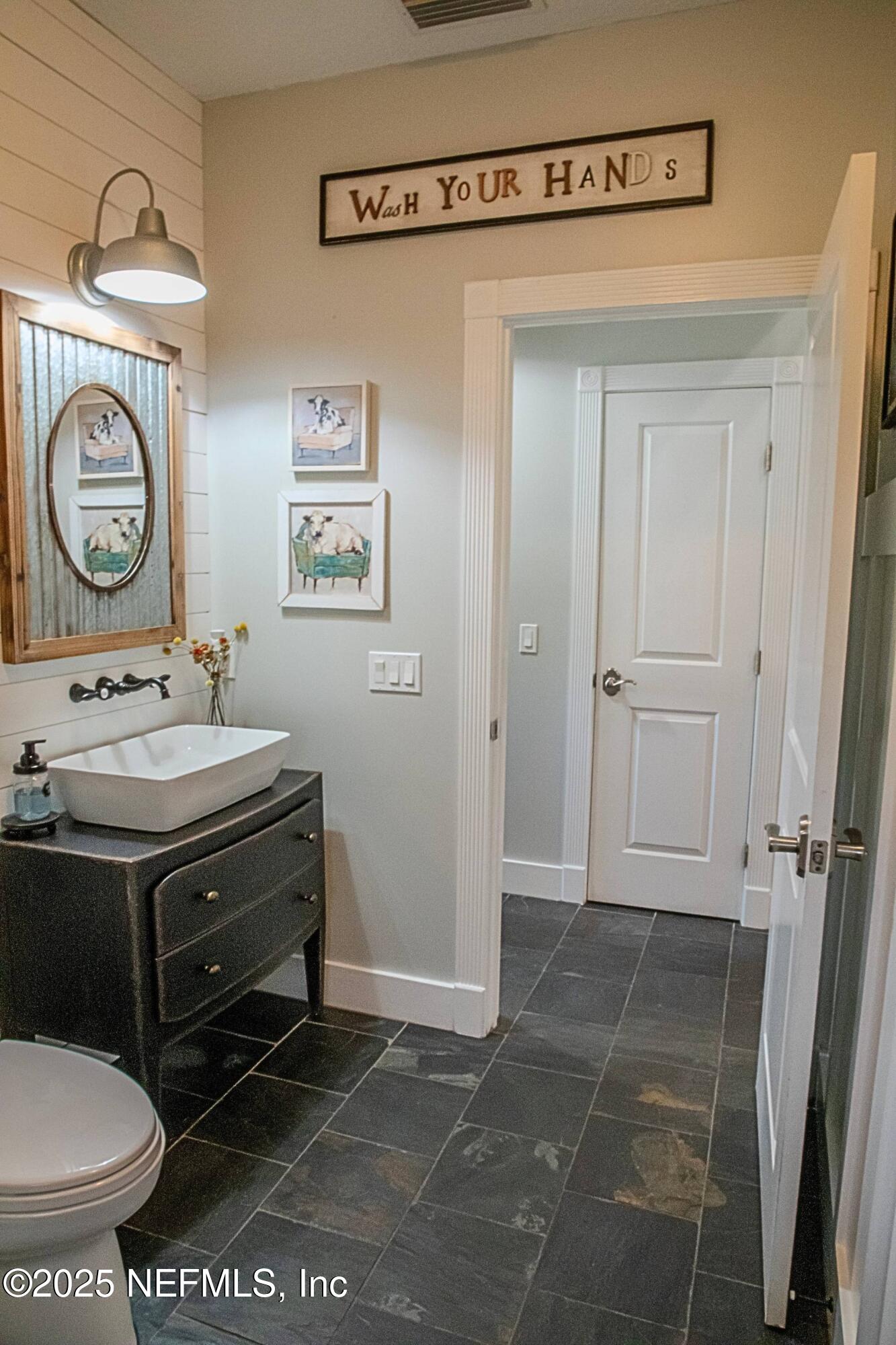 10021 MORNING GLORY Lane