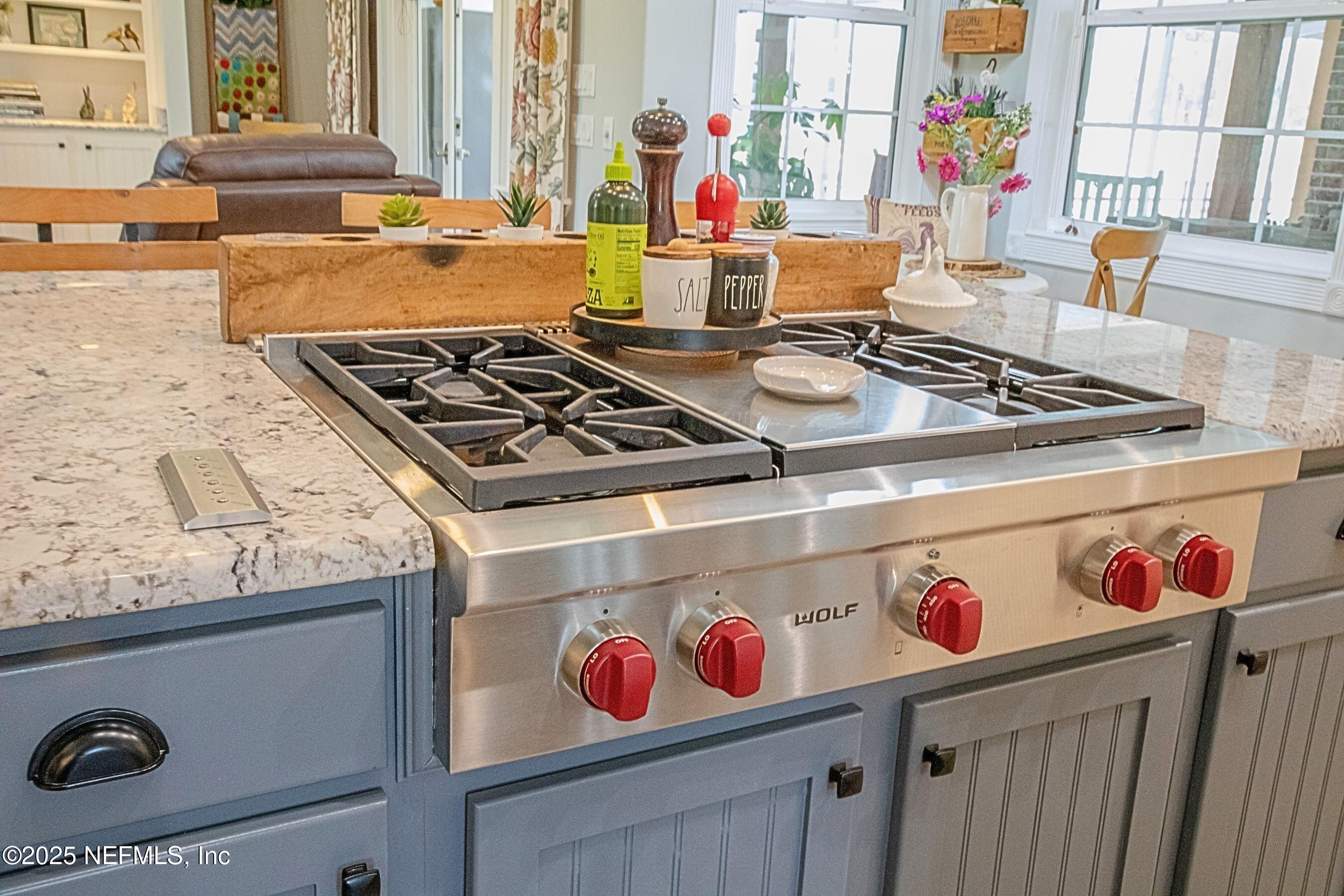 10021 MORNING GLORY Lane