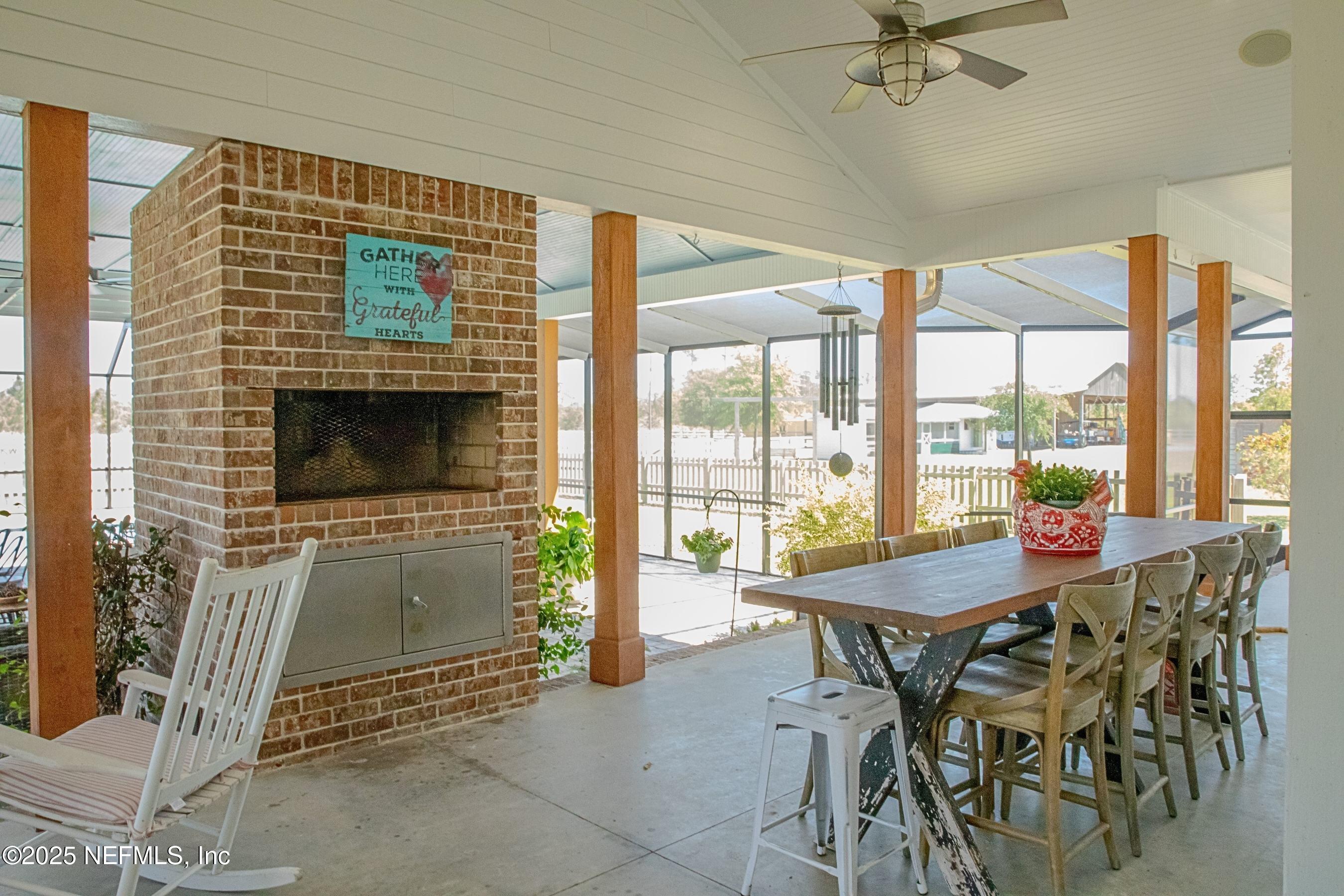 10021 MORNING GLORY Lane