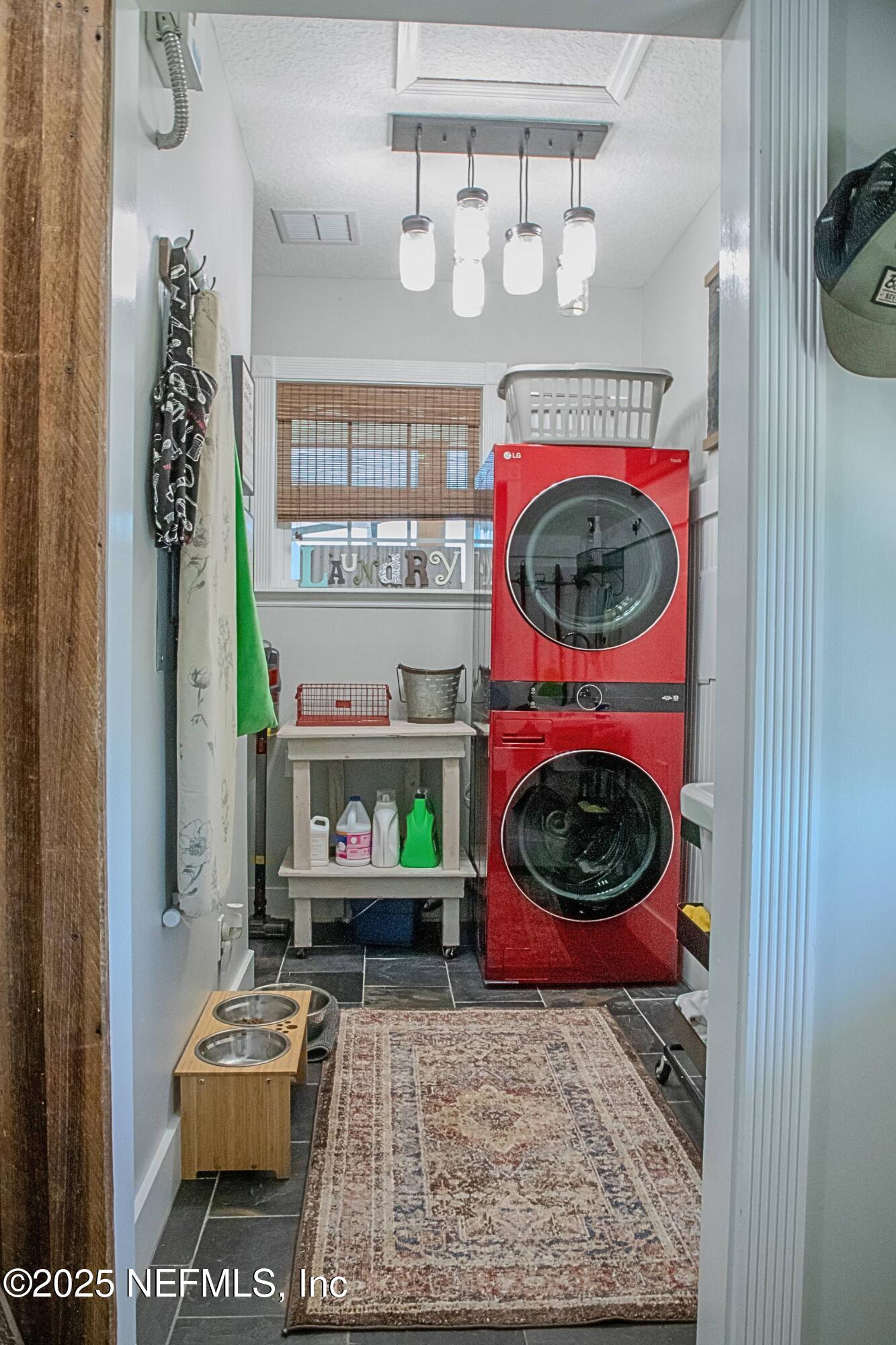 10021 MORNING GLORY Lane