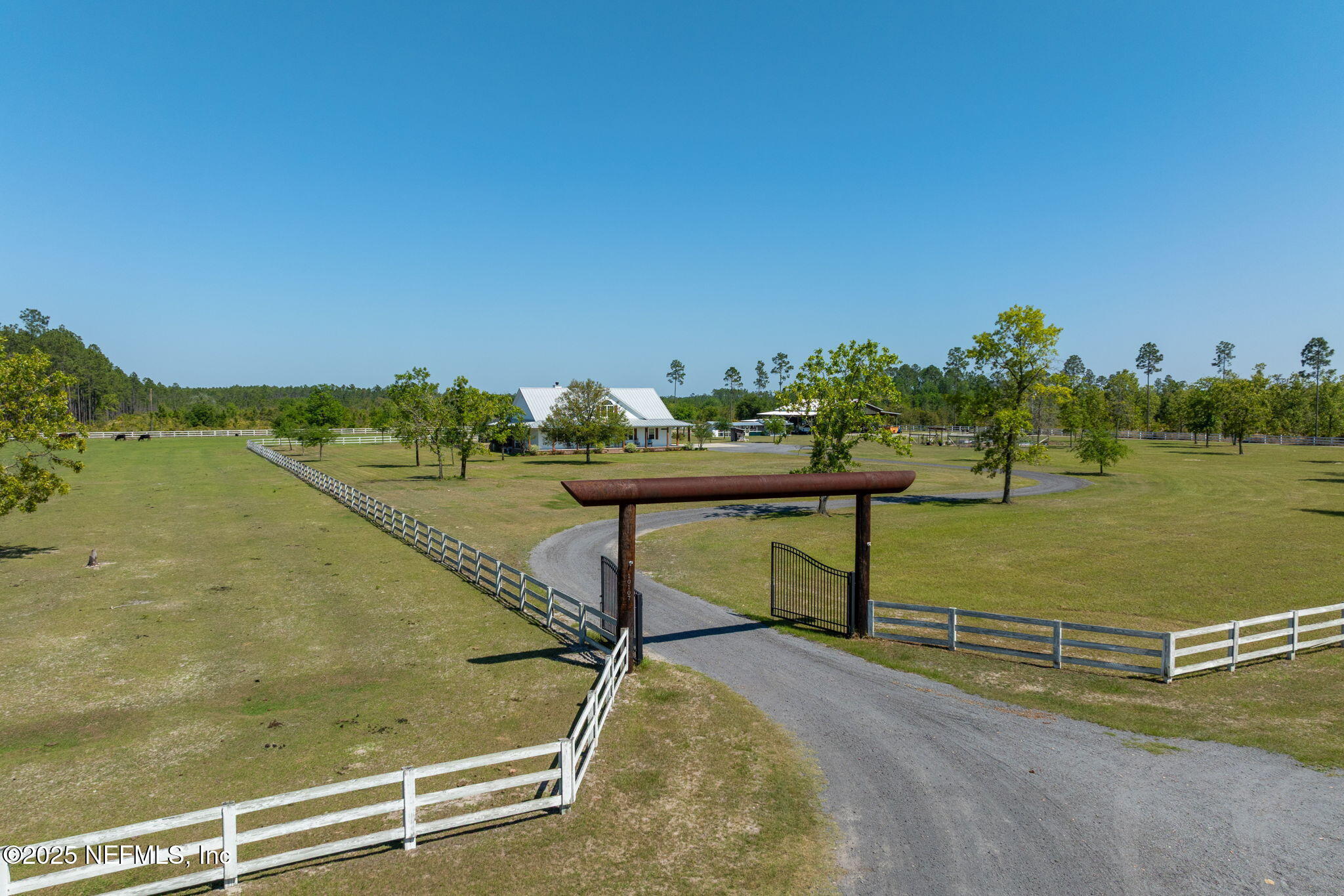 10021 MORNING GLORY Lane