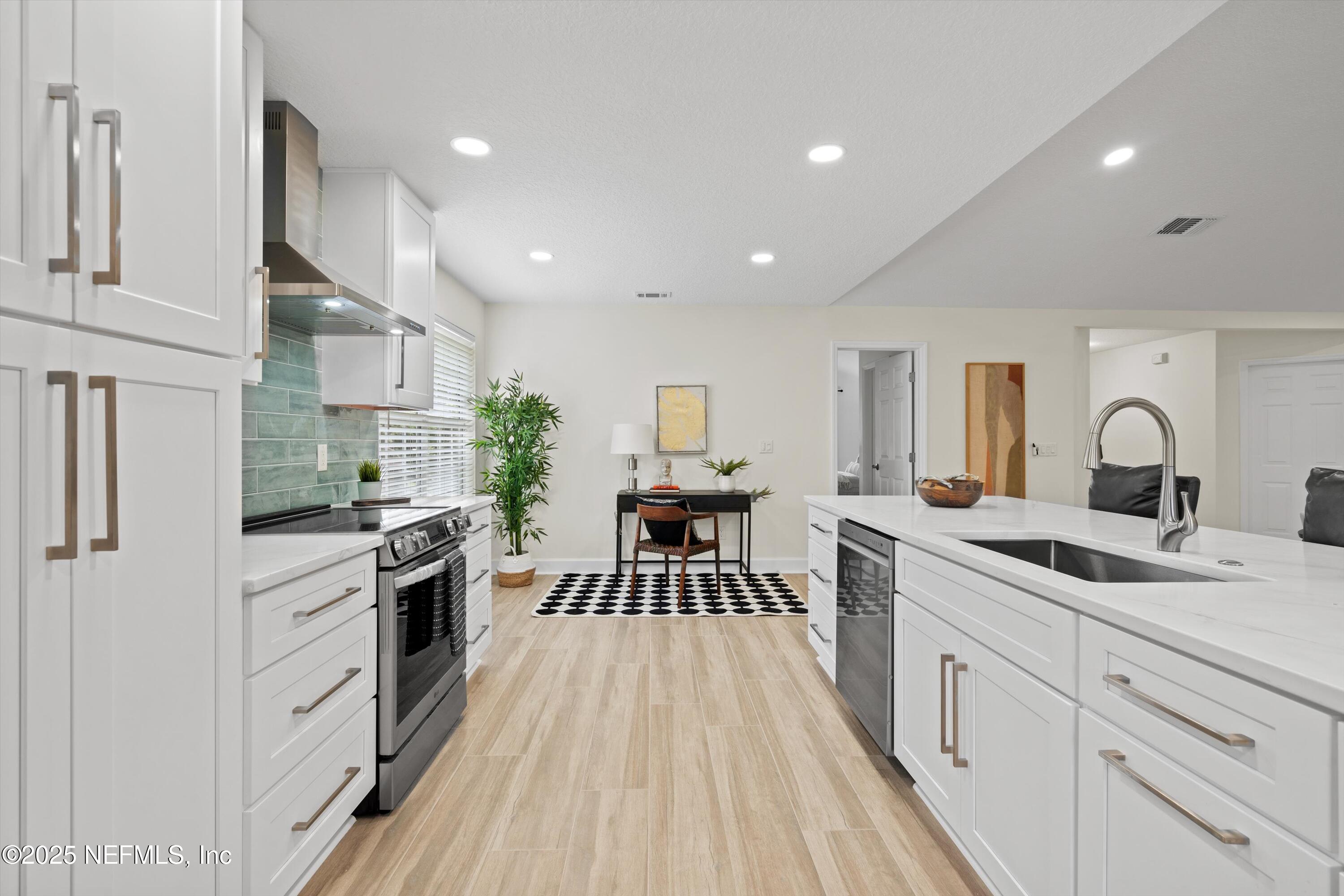 3763 SANCTUARY Way N