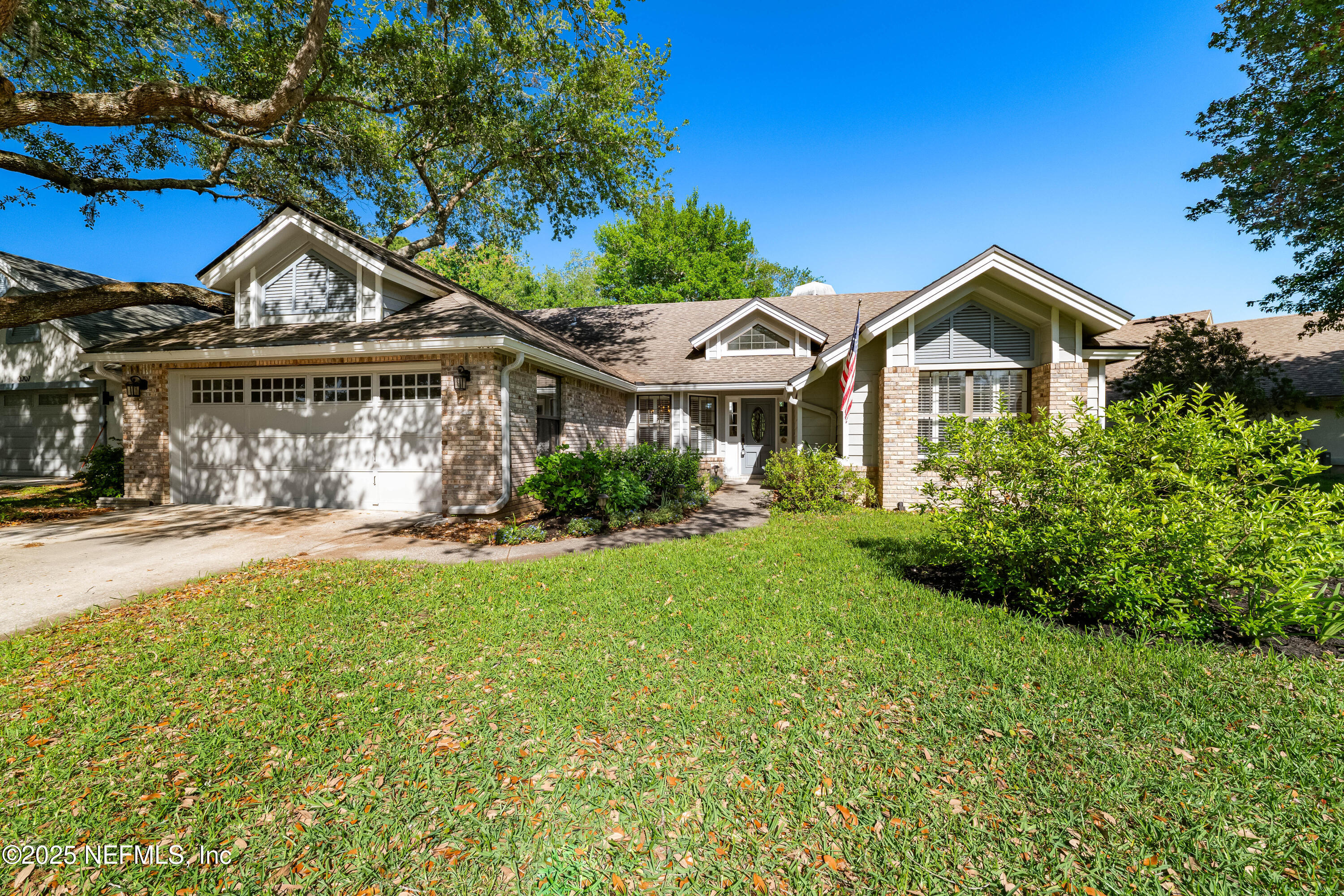 3709 BORDEN Lane