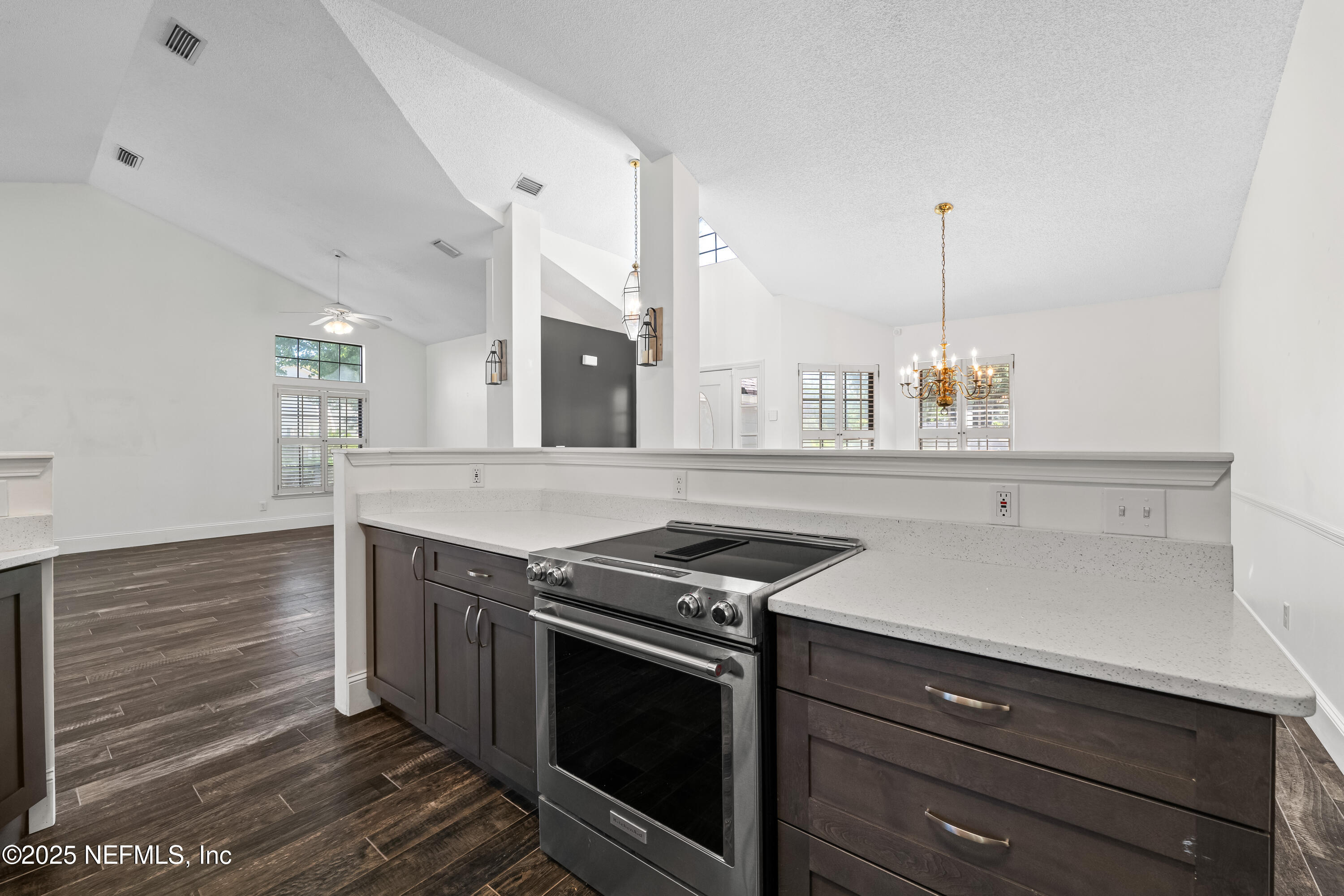 3709 BORDEN Lane